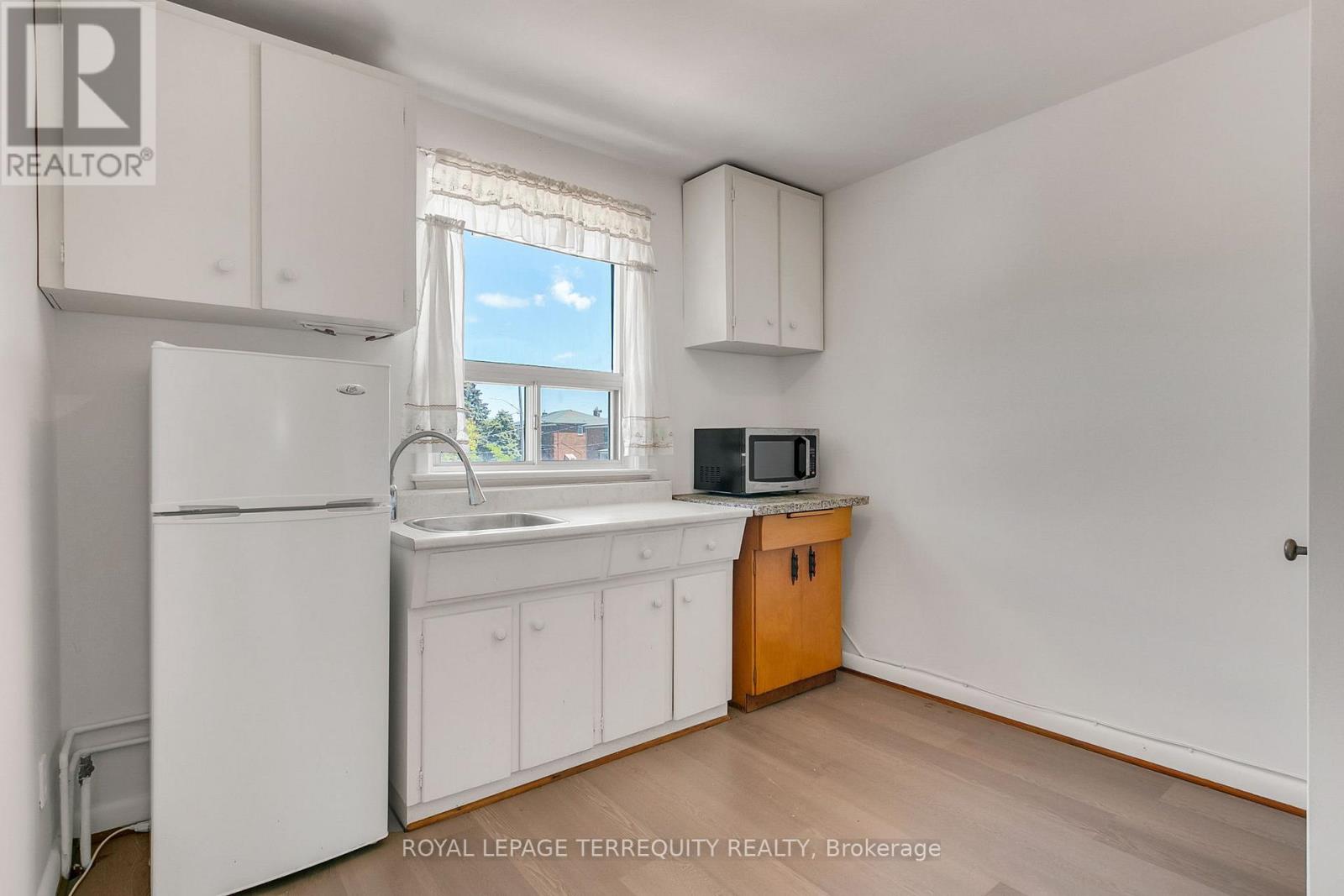 57 Calico Drive, Toronto, Ontario  M3L 1V7 - Photo 33 - W13222764