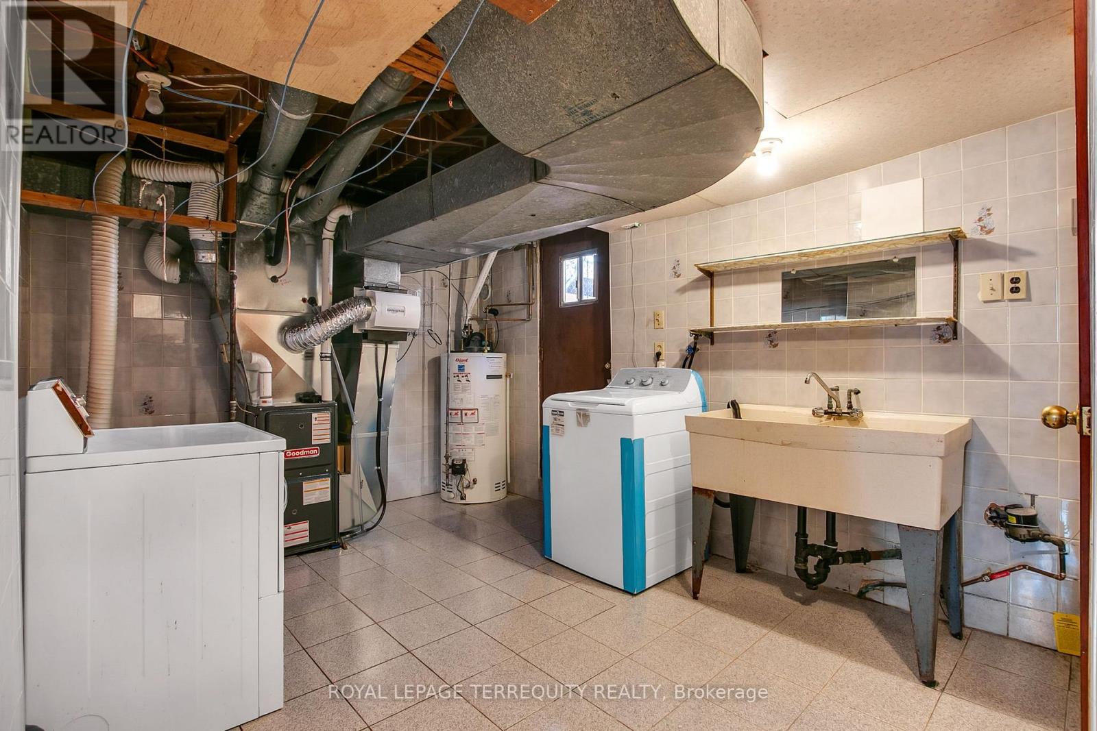 57 Calico Drive, Toronto, Ontario  M3L 1V7 - Photo 40 - W13222764