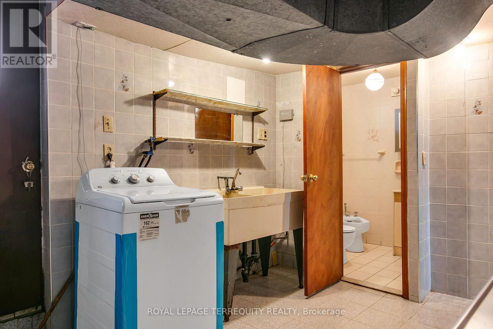 57 Calico Drive, Toronto, Ontario  M3L 1V7 - Photo 41 - W13222764