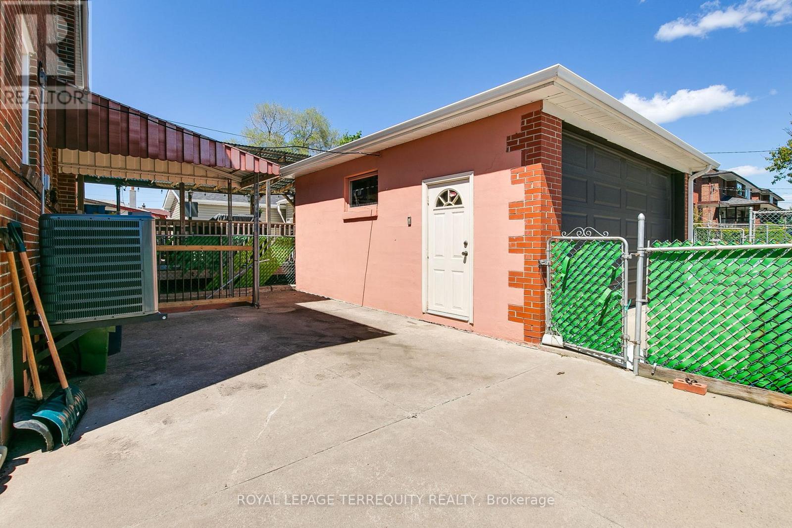 57 Calico Drive, Toronto, Ontario  M3L 1V7 - Photo 47 - W13222764