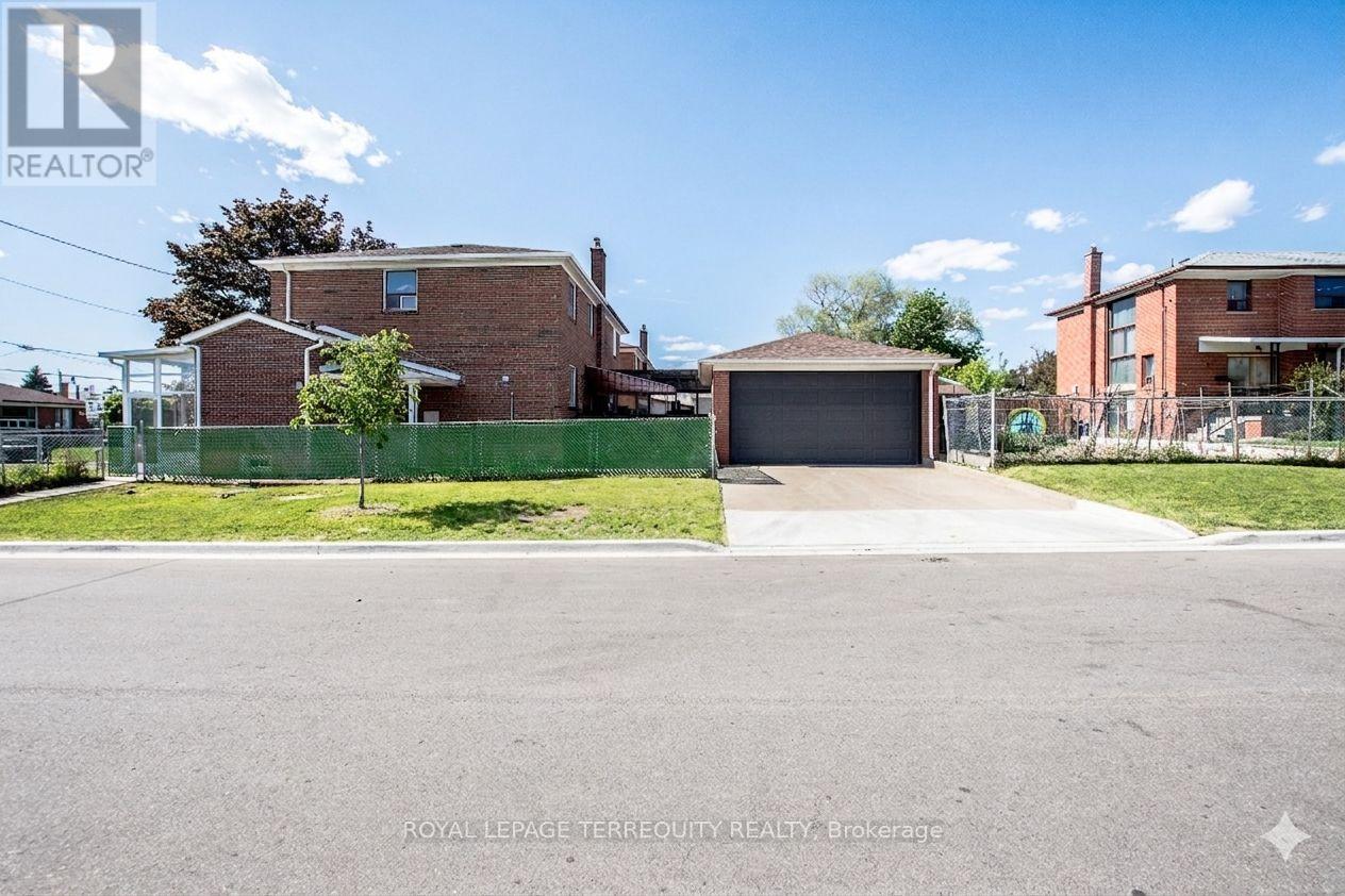 57 Calico Drive, Toronto, Ontario  M3L 1V7 - Photo 49 - W13222764