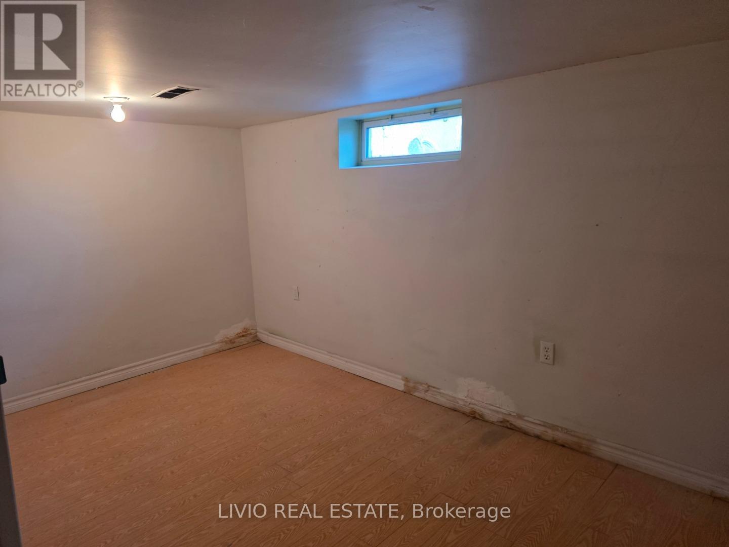 Unit# 2 - 323 Queen Street, Halton Hills, Ontario  L7J 1R1 - Photo 4 - W13222768