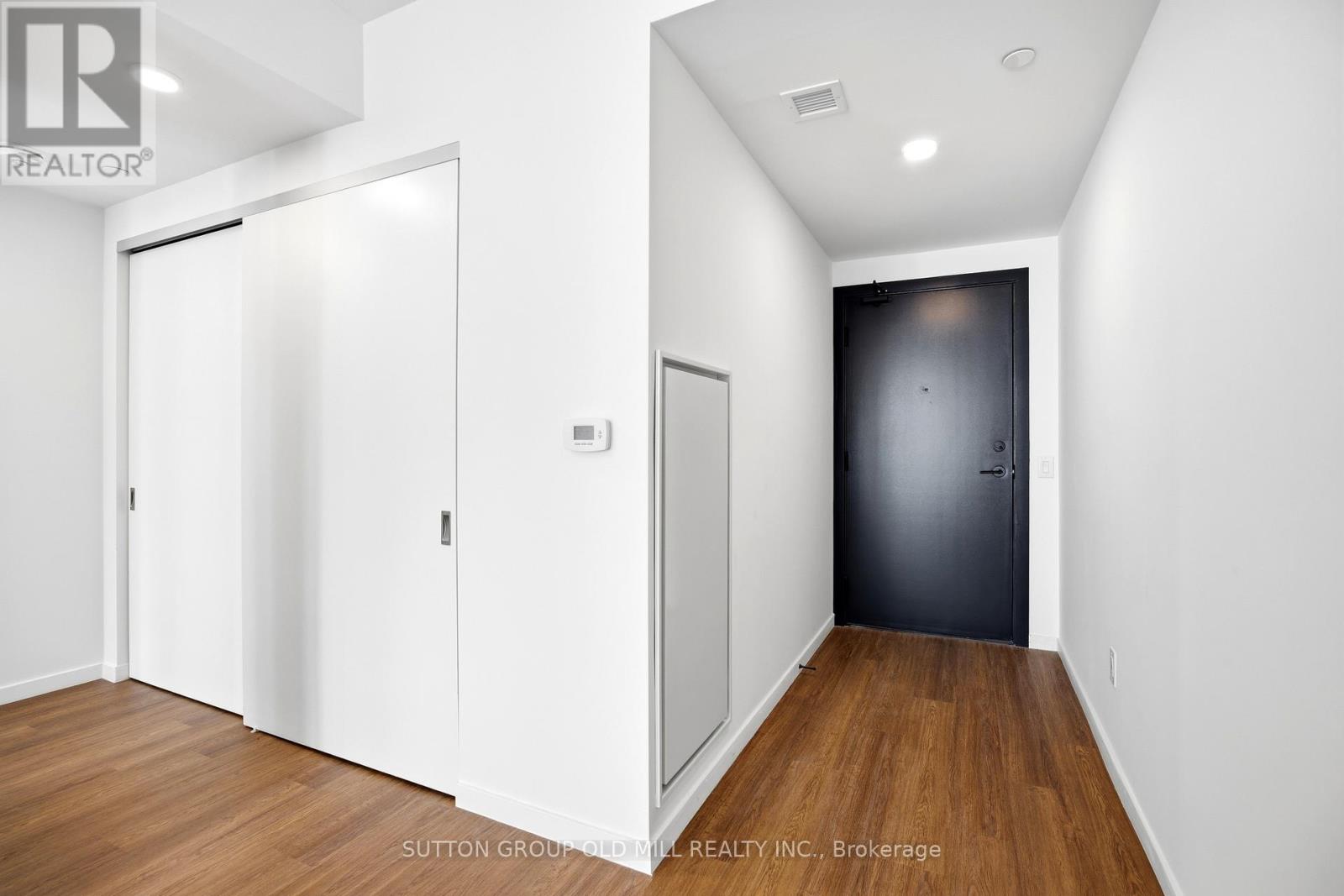 329 - 689 The Queensway, Toronto, Ontario  M8Y 1L1 - Photo 13 - W13222788