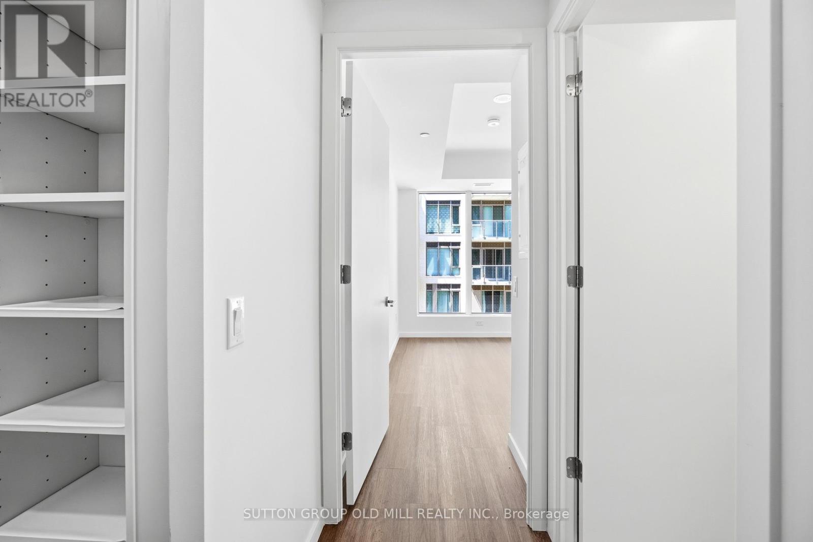 329 - 689 The Queensway, Toronto, Ontario  M8Y 1L1 - Photo 16 - W13222788