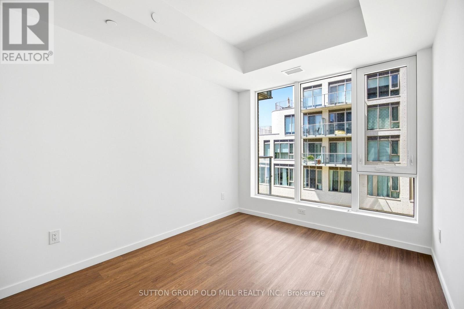 329 - 689 The Queensway, Toronto, Ontario  M8Y 1L1 - Photo 19 - W13222788
