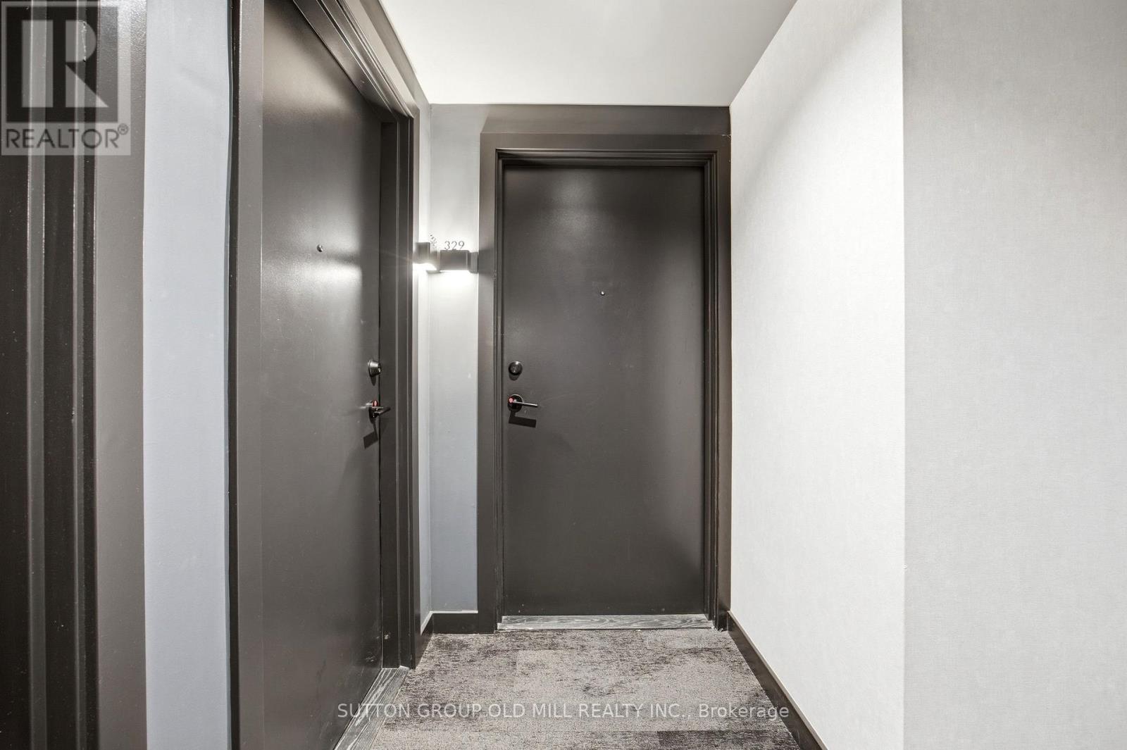329 - 689 The Queensway, Toronto, Ontario  M8Y 1L1 - Photo 3 - W13222788