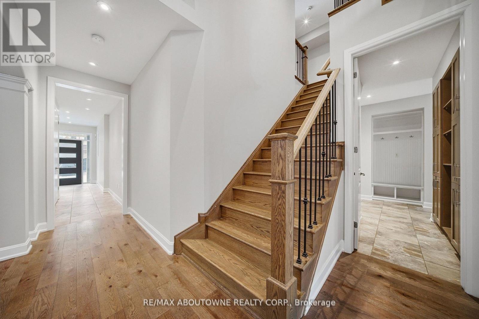 224 Cherryhurst Road, Oakville, Ontario  L6M 0Z7 - Photo 10 - W13222806