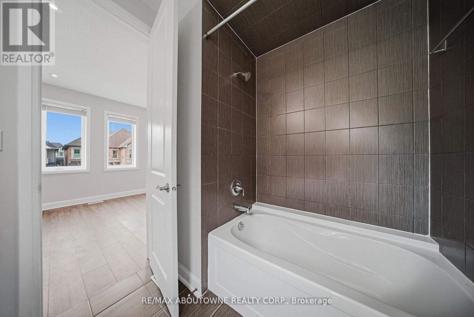224 Cherryhurst Road, Oakville, Ontario  L6M 0Z7 - Photo 37 - W13222806