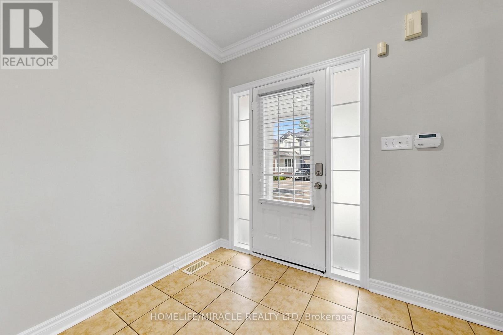 1026 Holdsworth Crescent, Milton, Ontario  L9T 0C2 - Photo 4 - W13222812