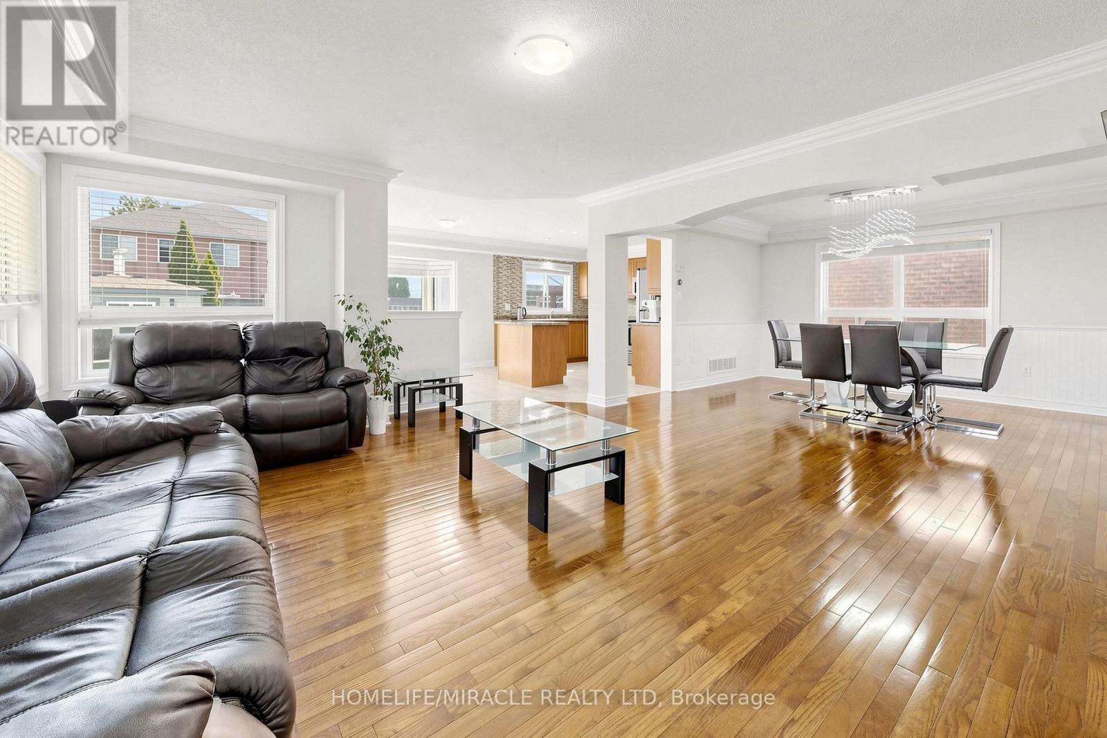 1026 Holdsworth Crescent, Milton, Ontario  L9T 0C2 - Photo 8 - W13222812