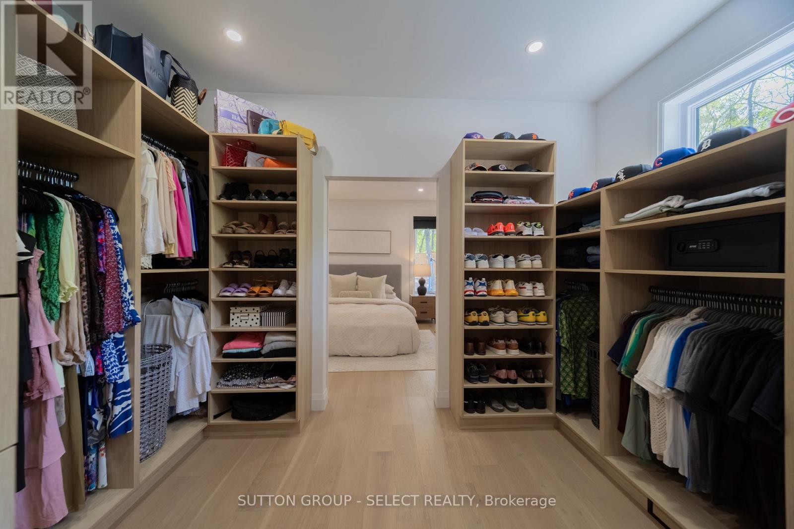 10111 Pinery Bluffs Road, Lambton Shores, Ontario  N0M 1T0 - Photo 27 - X13222982