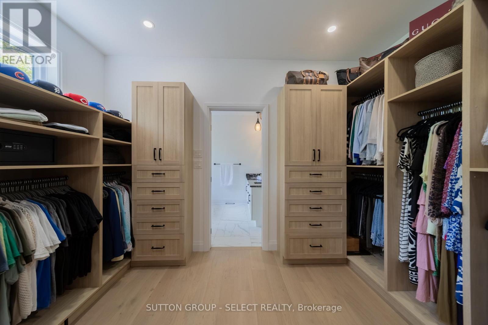 10111 Pinery Bluffs Road, Lambton Shores, Ontario  N0M 1T0 - Photo 28 - X13222982