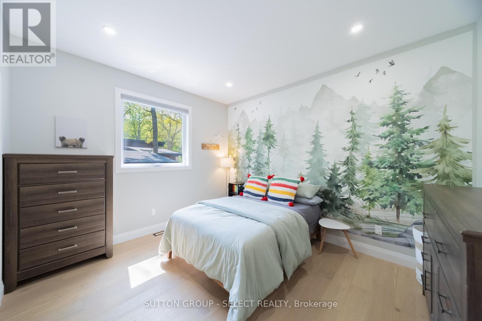 10111 Pinery Bluffs Road, Lambton Shores, Ontario  N0M 1T0 - Photo 32 - X13222982