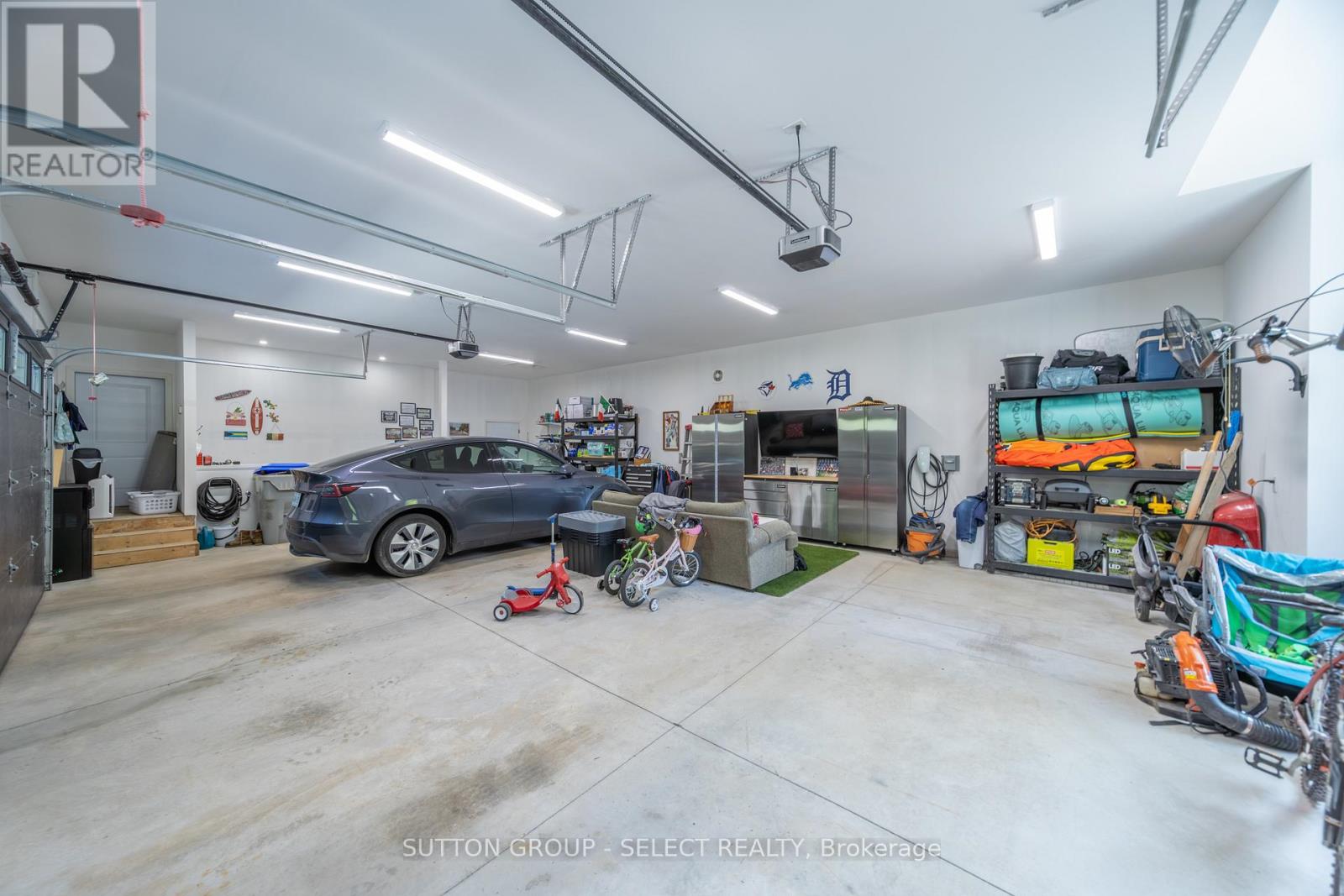 10111 Pinery Bluffs Road, Lambton Shores, Ontario  N0M 1T0 - Photo 48 - X13222982