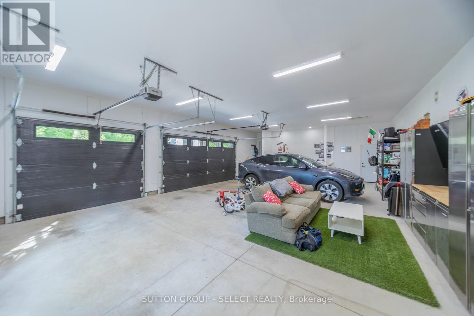 10111 Pinery Bluffs Road, Lambton Shores, Ontario  N0M 1T0 - Photo 49 - X13222982