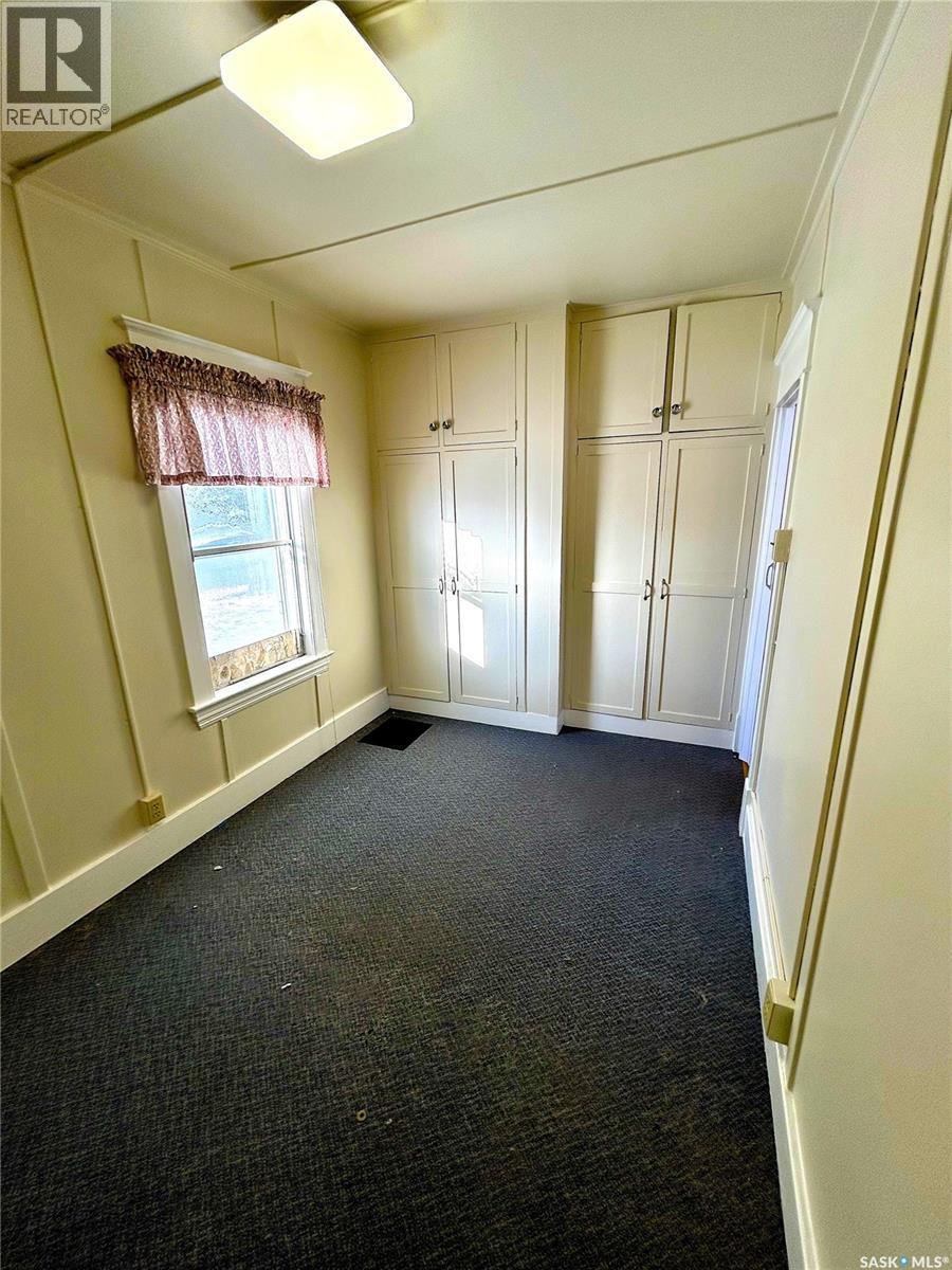 58 10th Avenue Ne, Swift Current, Saskatchewan S9H 2T2 - Photo 9 - SK037782