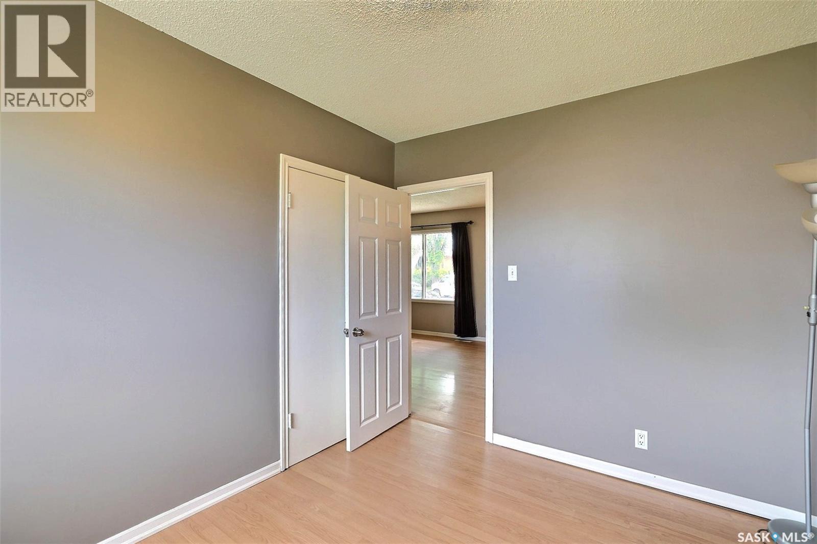 1834 Bond Street, Regina, Saskatchewan S4N 1X9 - Photo 12 - SK037781