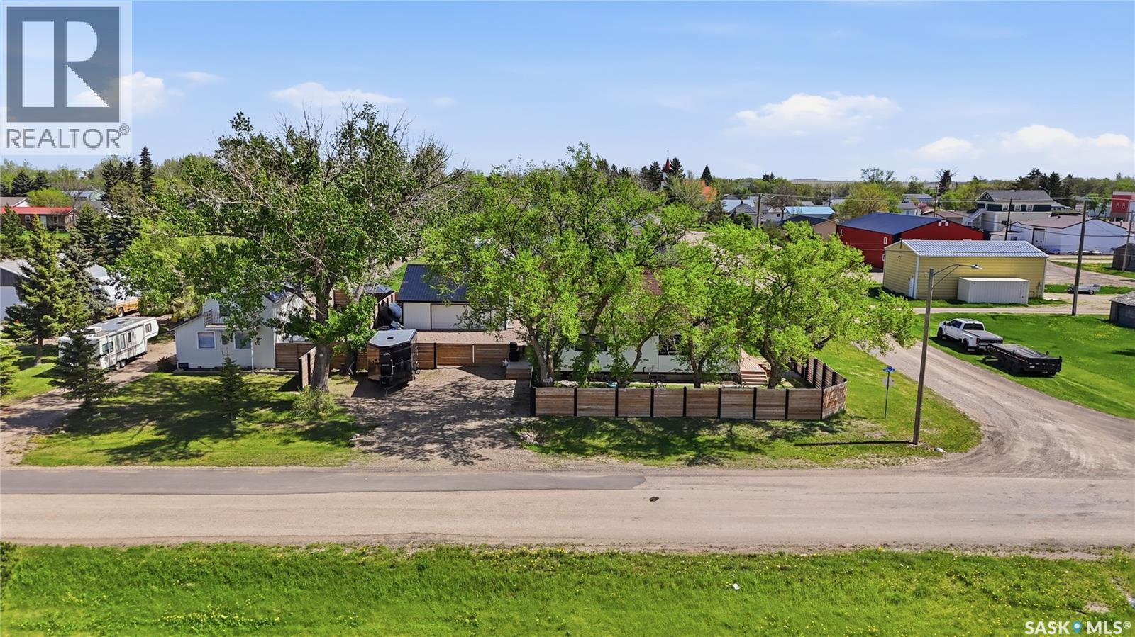 780 Railway Avenue, Elbow, Saskatchewan S0H 1J0 - Photo 37 - SK037702