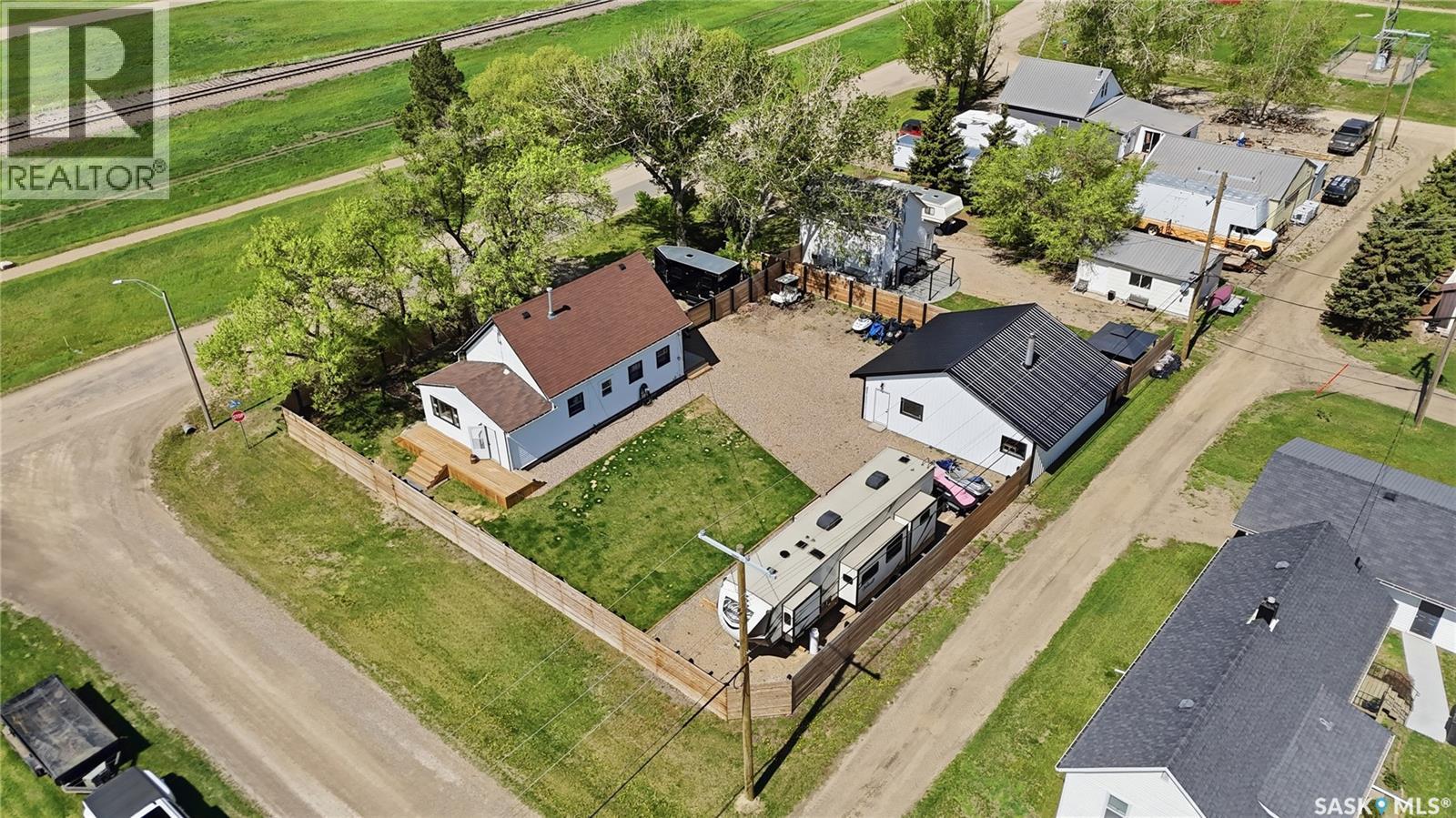 780 Railway Avenue, Elbow, Saskatchewan S0H 1J0 - Photo 38 - SK037702