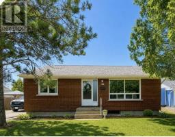 45 Dingwall PKWY, Dryden, Ontario
