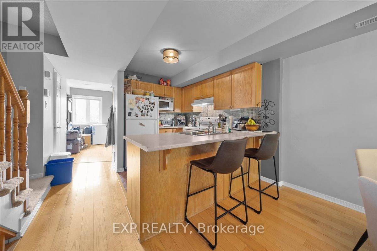 77 Strathaven Private, Ottawa, Ontario  K1J 1K7 - Photo 9 - X13223020