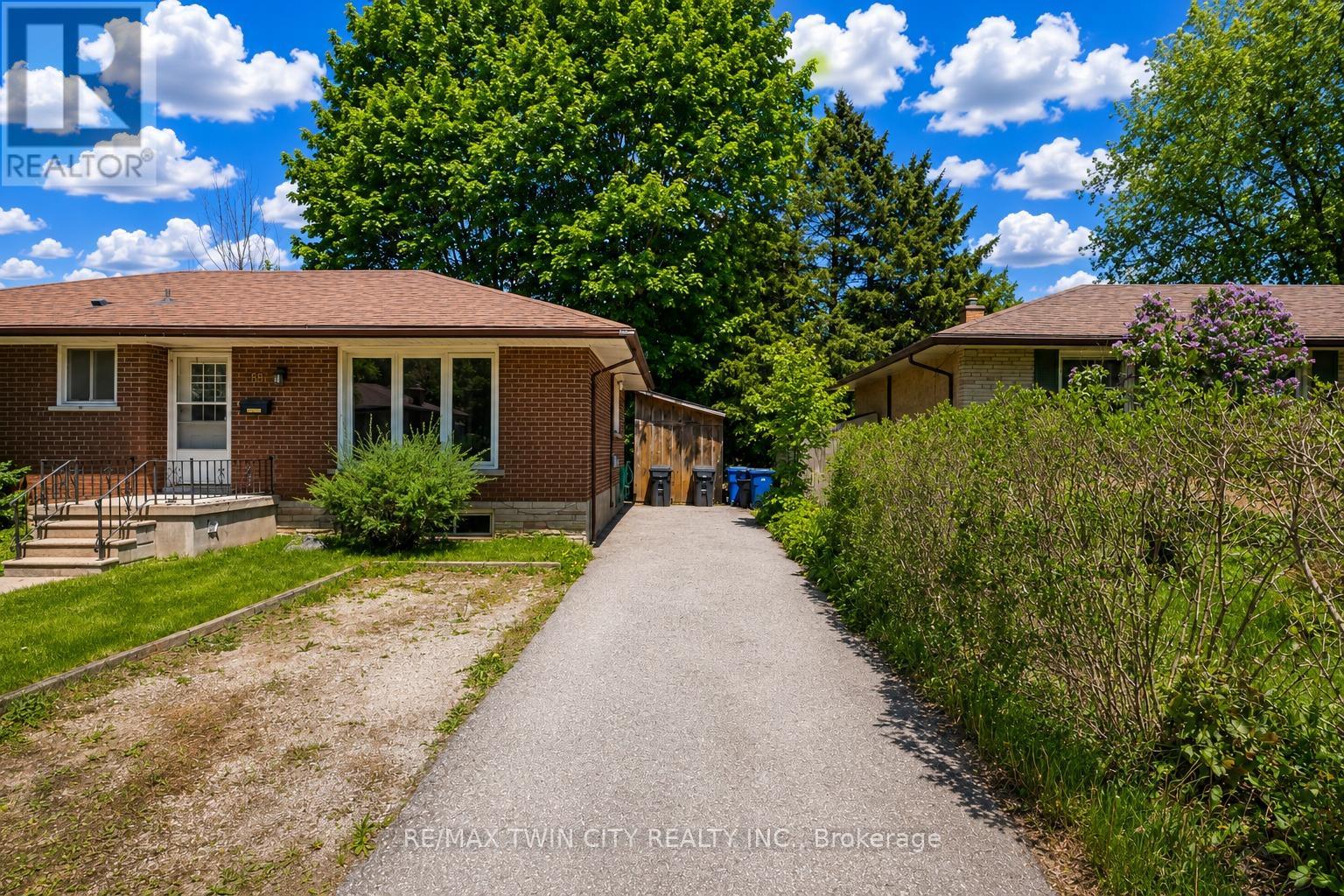 88 Dumbarton Street, Guelph, Ontario  N1E 3T7 - Photo 2 - X13222578