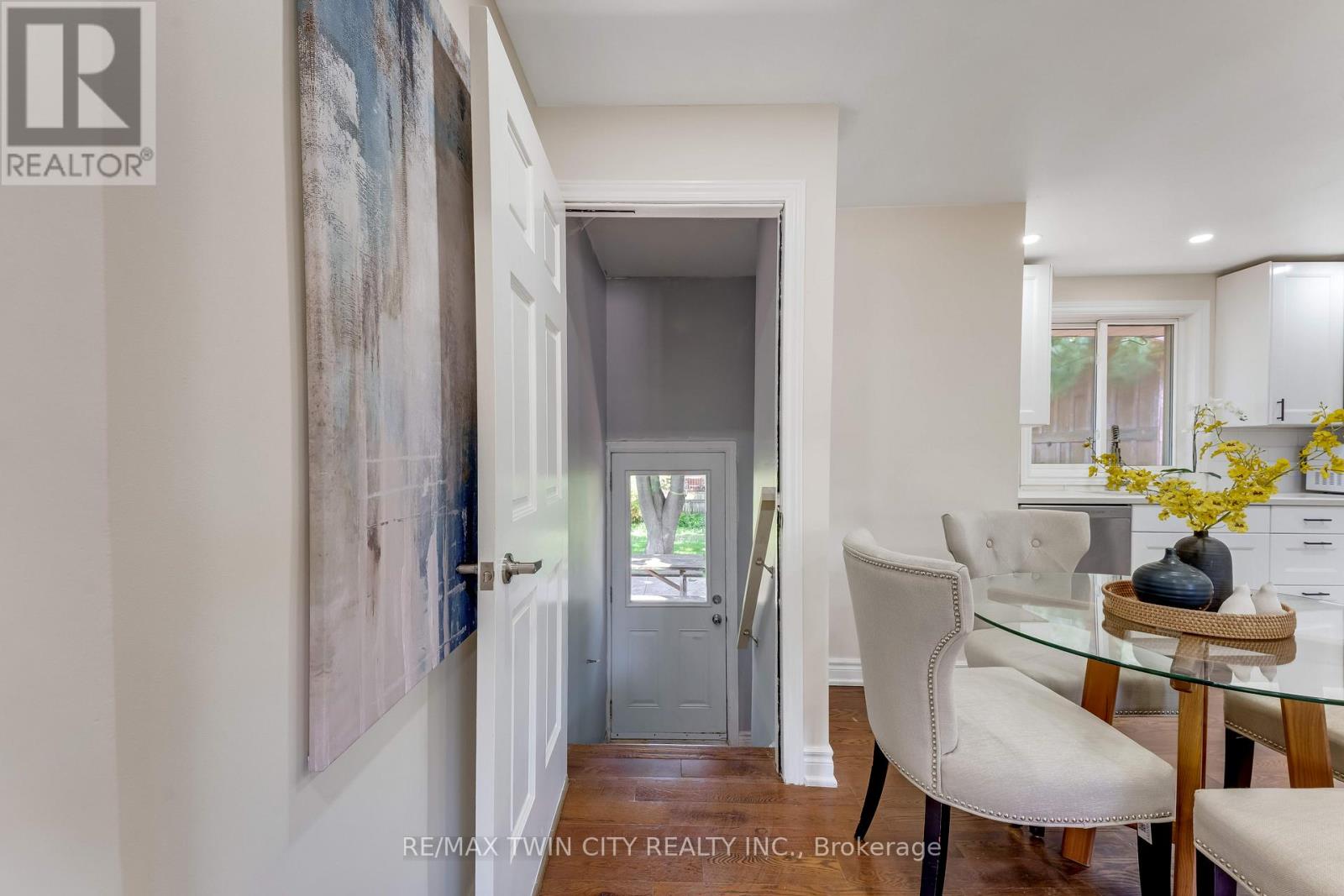 88 Dumbarton Street, Guelph, Ontario  N1E 3T7 - Photo 24 - X13222578