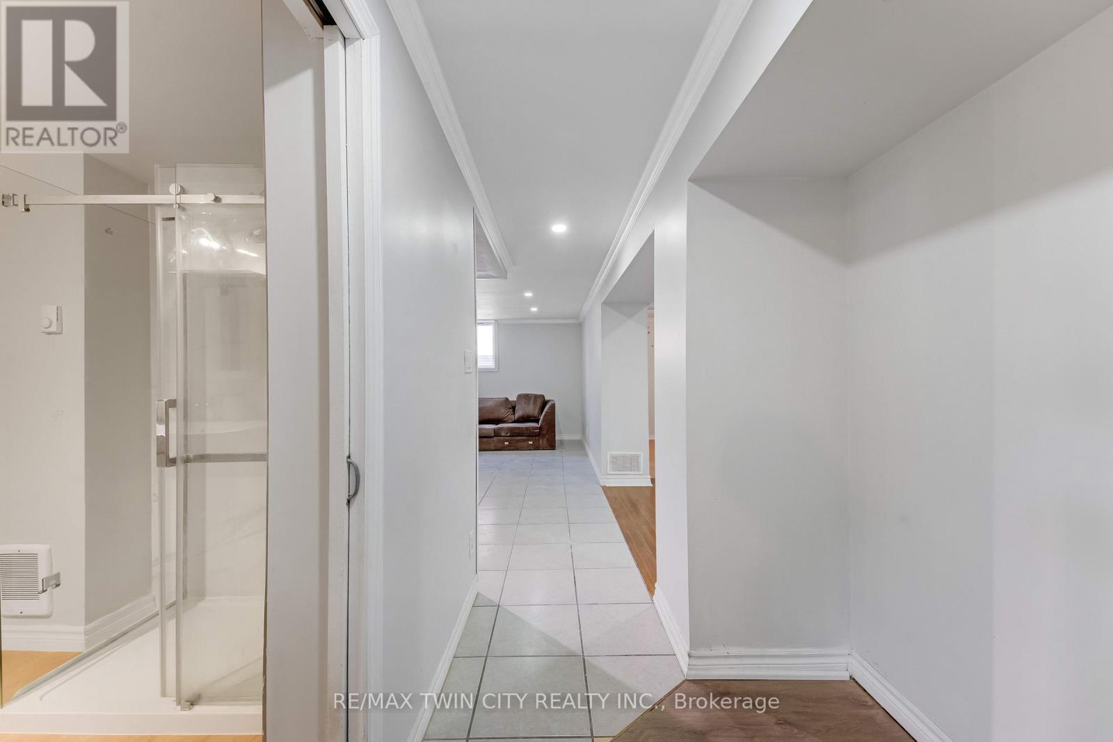 88 Dumbarton Street, Guelph, Ontario  N1E 3T7 - Photo 31 - X13222578