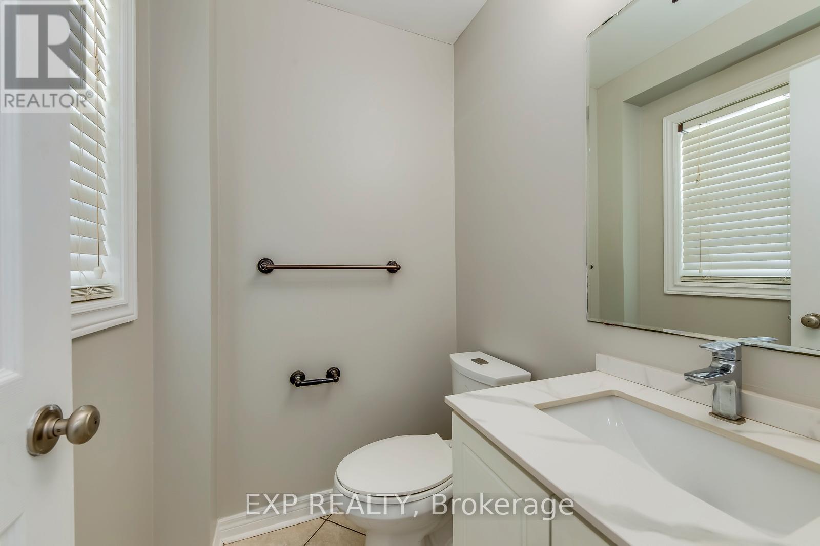 (Upper) - 11 Frankfurt Street W, Kitchener, Ontario  N2R 1T5 - Photo 18 - X13222668