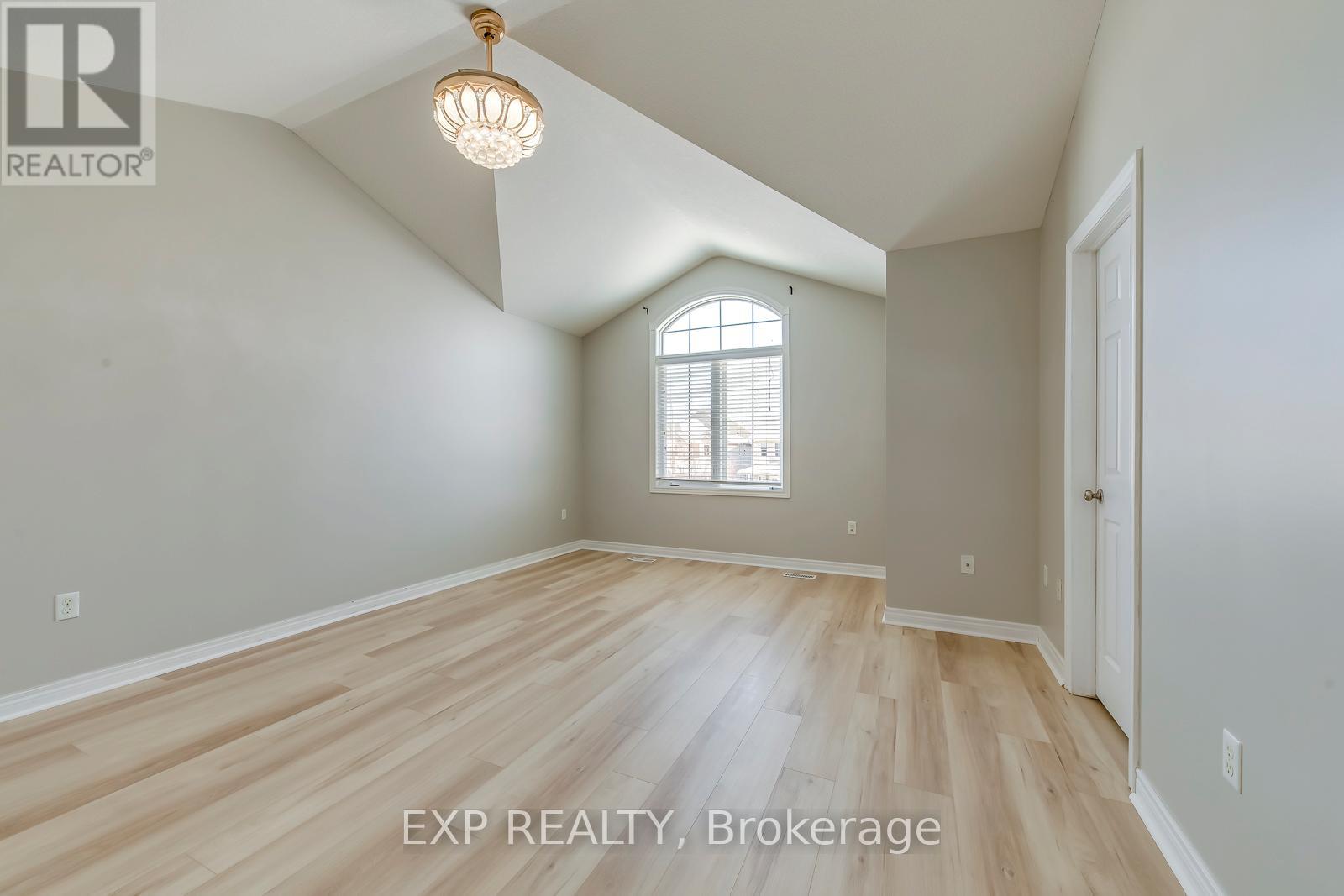 (Upper) - 11 Frankfurt Street W, Kitchener, Ontario  N2R 1T5 - Photo 22 - X13222668