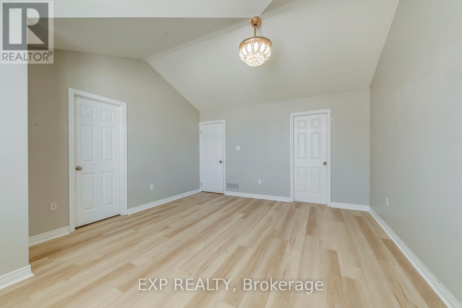 (Upper) - 11 Frankfurt Street W, Kitchener, Ontario  N2R 1T5 - Photo 24 - X13222668