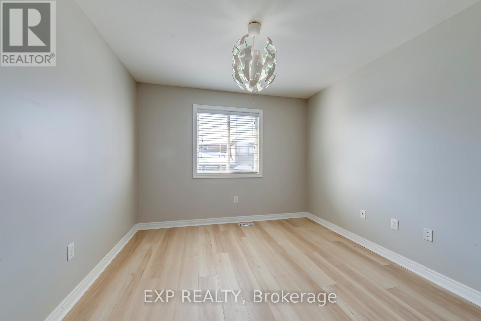 (Upper) - 11 Frankfurt Street W, Kitchener, Ontario  N2R 1T5 - Photo 29 - X13222668