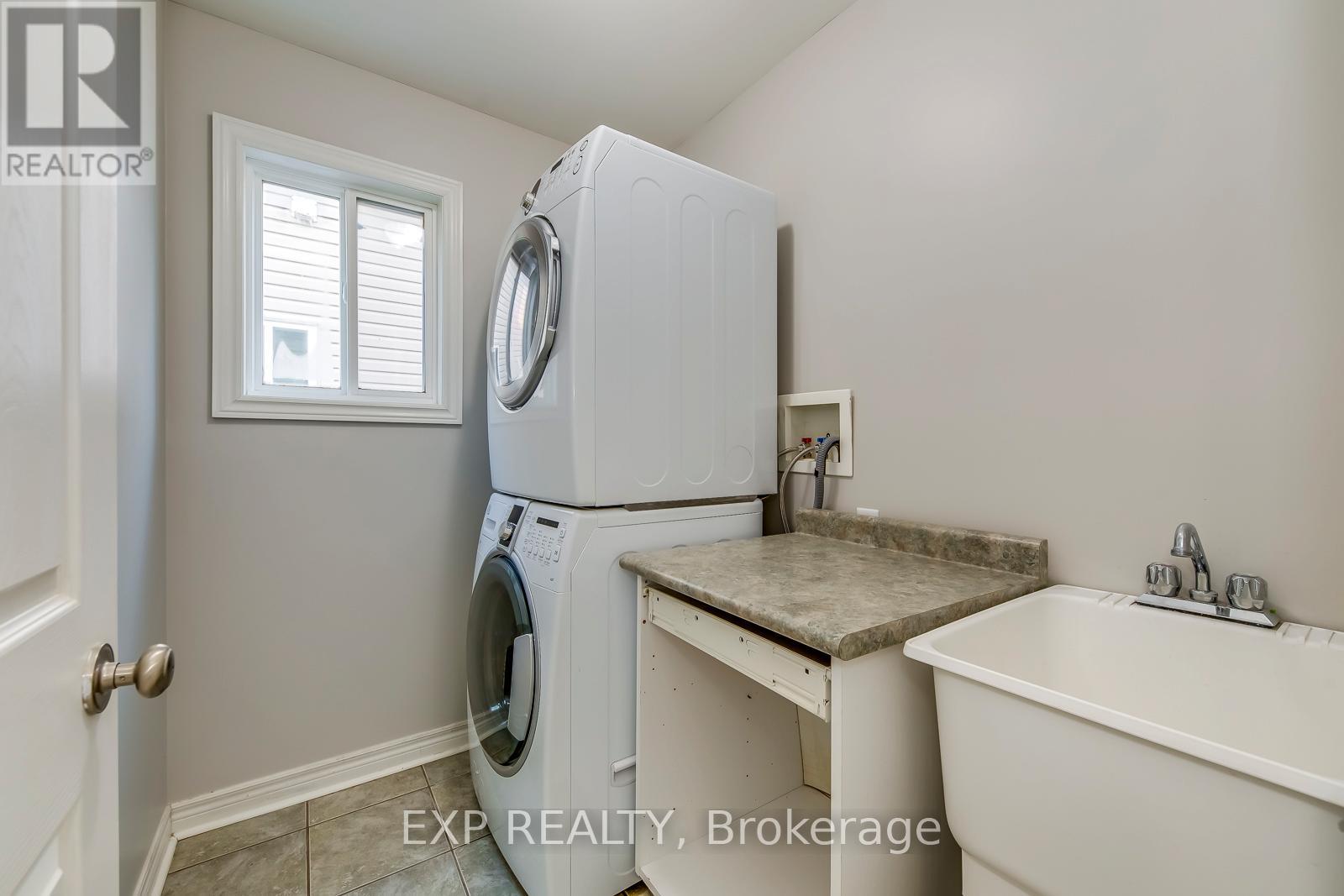 (Upper) - 11 Frankfurt Street W, Kitchener, Ontario  N2R 1T5 - Photo 34 - X13222668