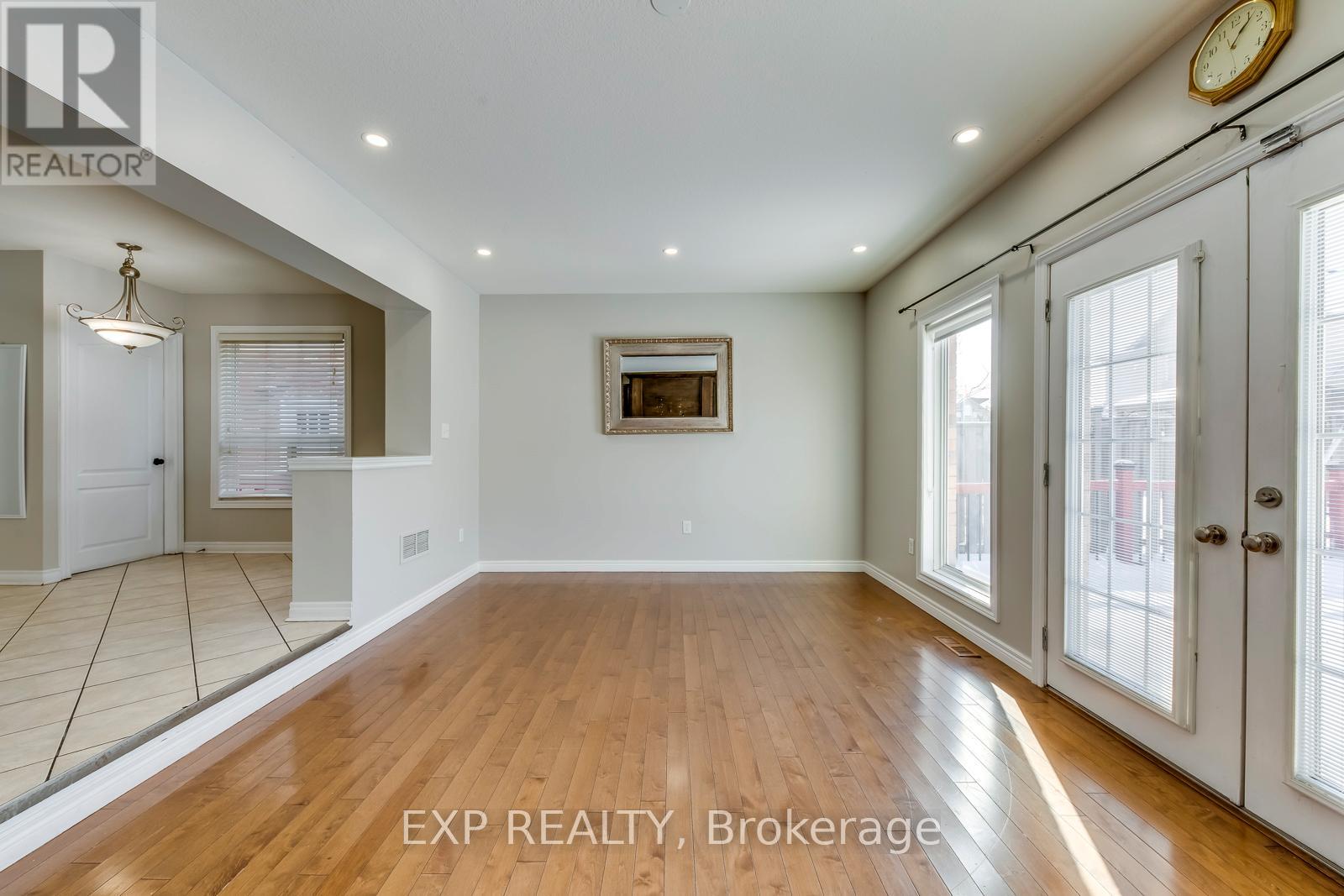 (Upper) - 11 Frankfurt Street W, Kitchener, Ontario  N2R 1T5 - Photo 7 - X13222668