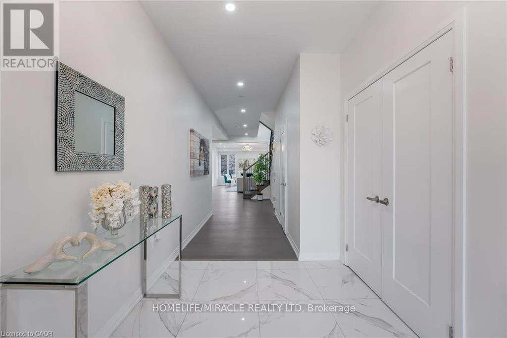 116 Crossmore Crescent, Waterloo, Ontario  N1S 0C7 - Photo 5 - X13222682