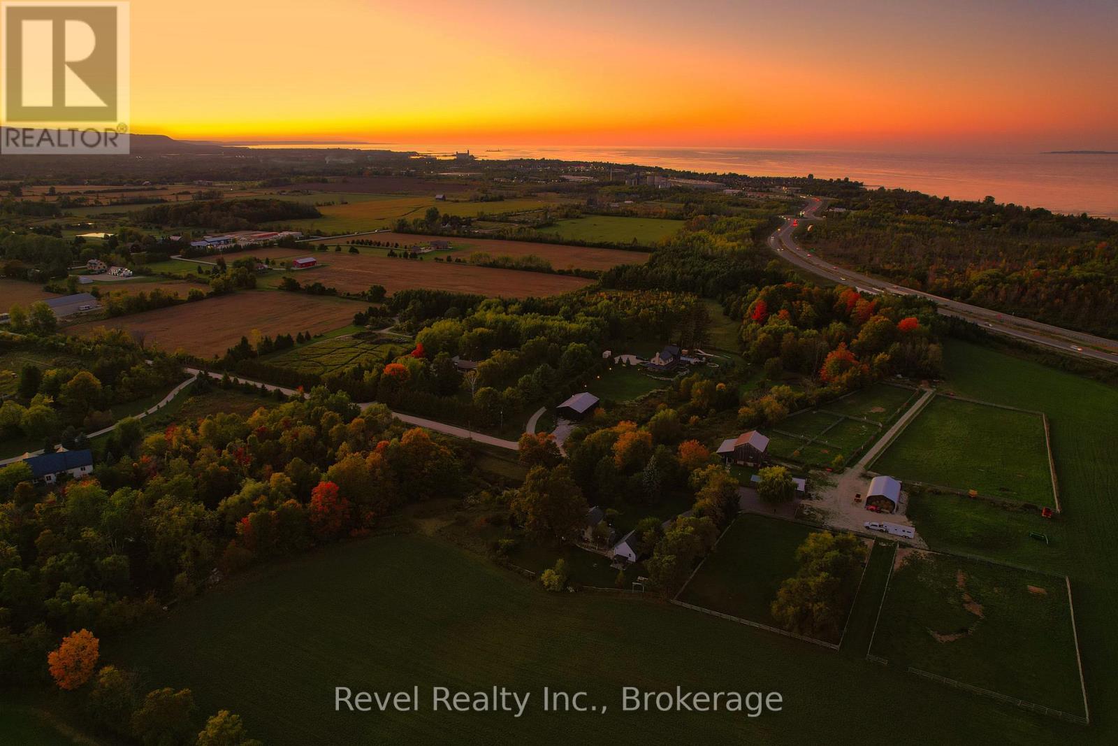 6905 Regent Street, Clearview, Ontario L9Y 3Z1 - Photo 10 - S13222892