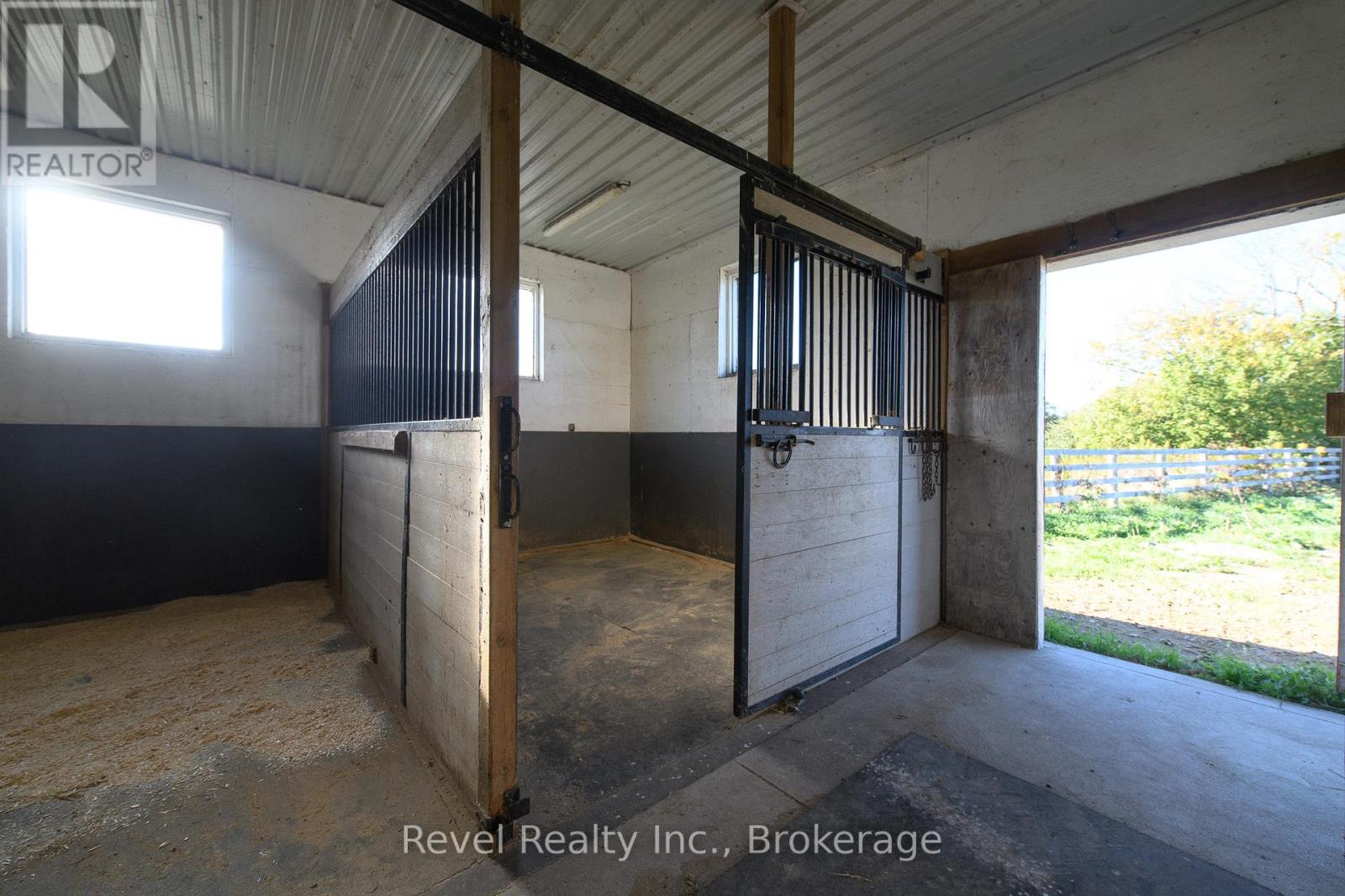 6905 Regent Street, Clearview, Ontario L9Y 3Z1 - Photo 31 - S13222892