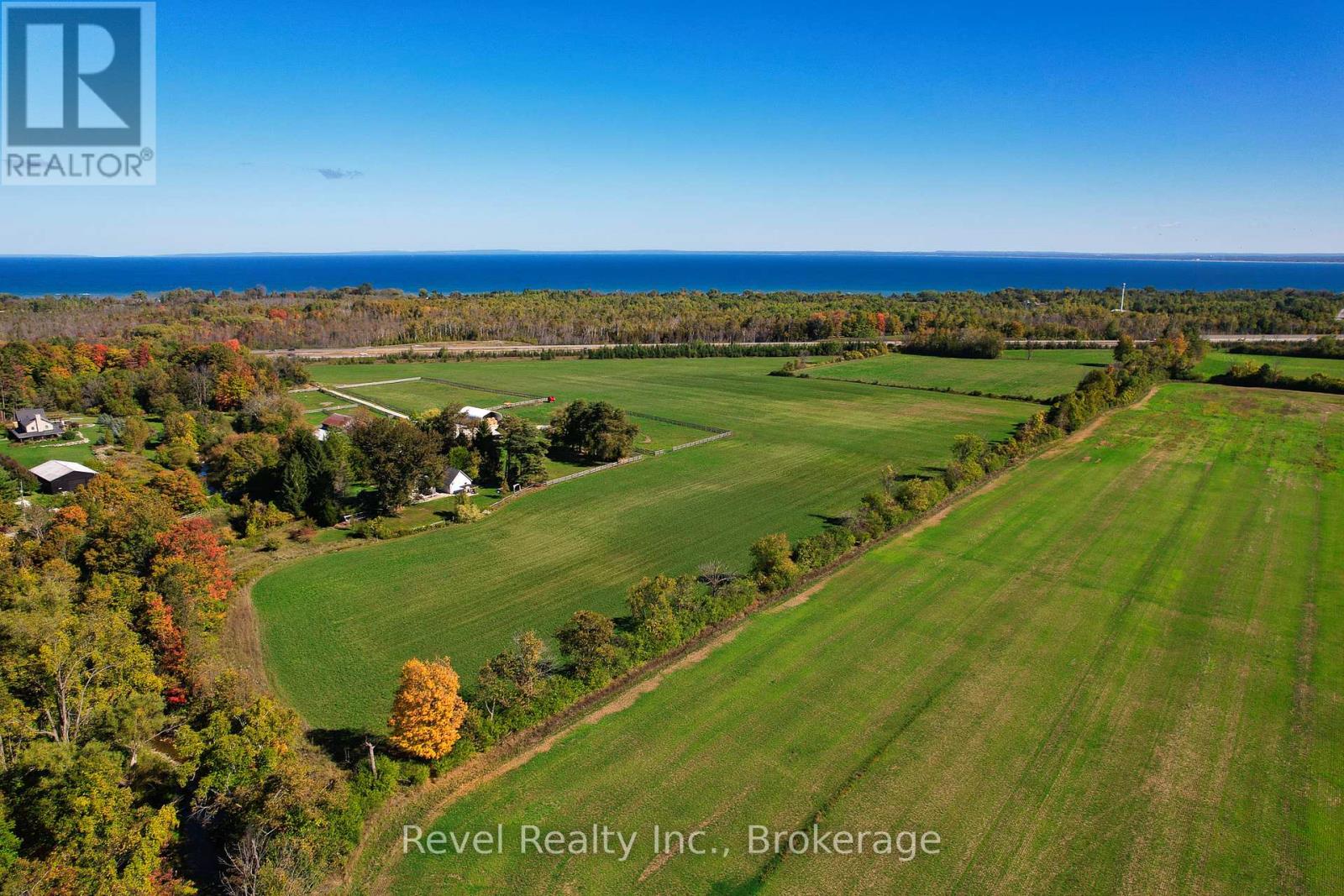 6905 Regent Street, Clearview, Ontario L9Y 3Z1 - Photo 4 - S13222892