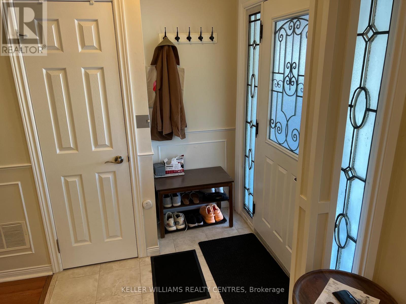 512 Northcliffe Boulevard, Toronto, Ontario M6E 3L5 - Photo 2 - C13222894