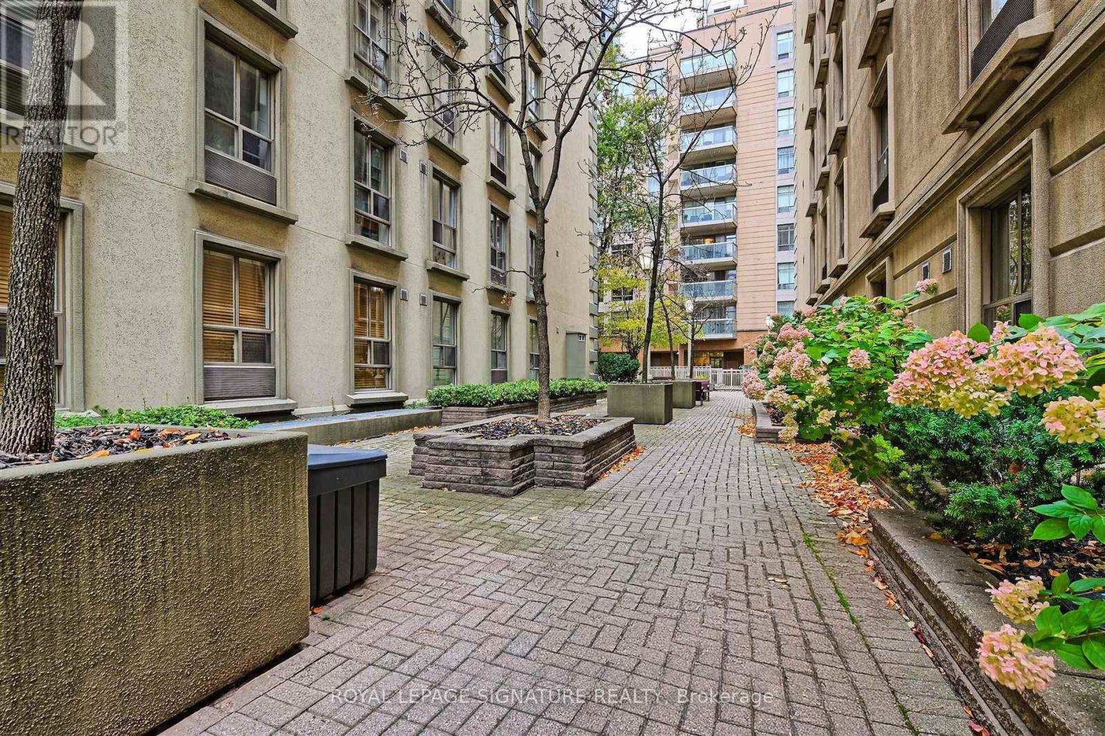 502 - 80 Charles Street E, Toronto, Ontario  M4Y 2W6 - Photo 4 - C13223050