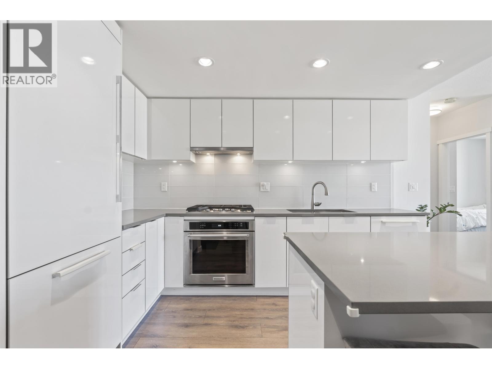 3205 2388 Madison Avenue, Burnaby, British Columbia  V5C 0K8 - Photo 4 - R3130153