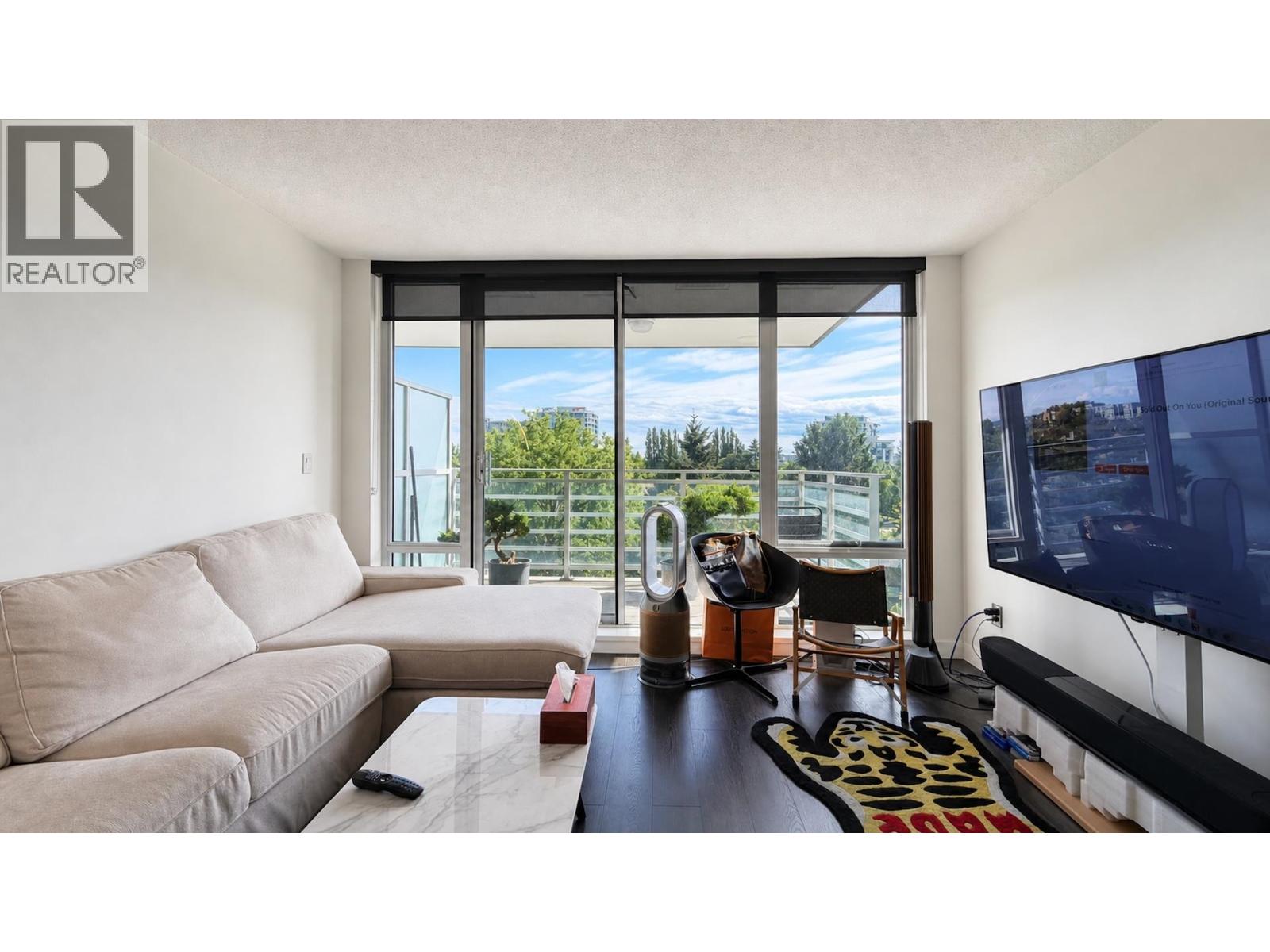 819 8800 Hazelbridge Way, Richmond, British Columbia  V6X 0S3 - Photo 1 - R3130158