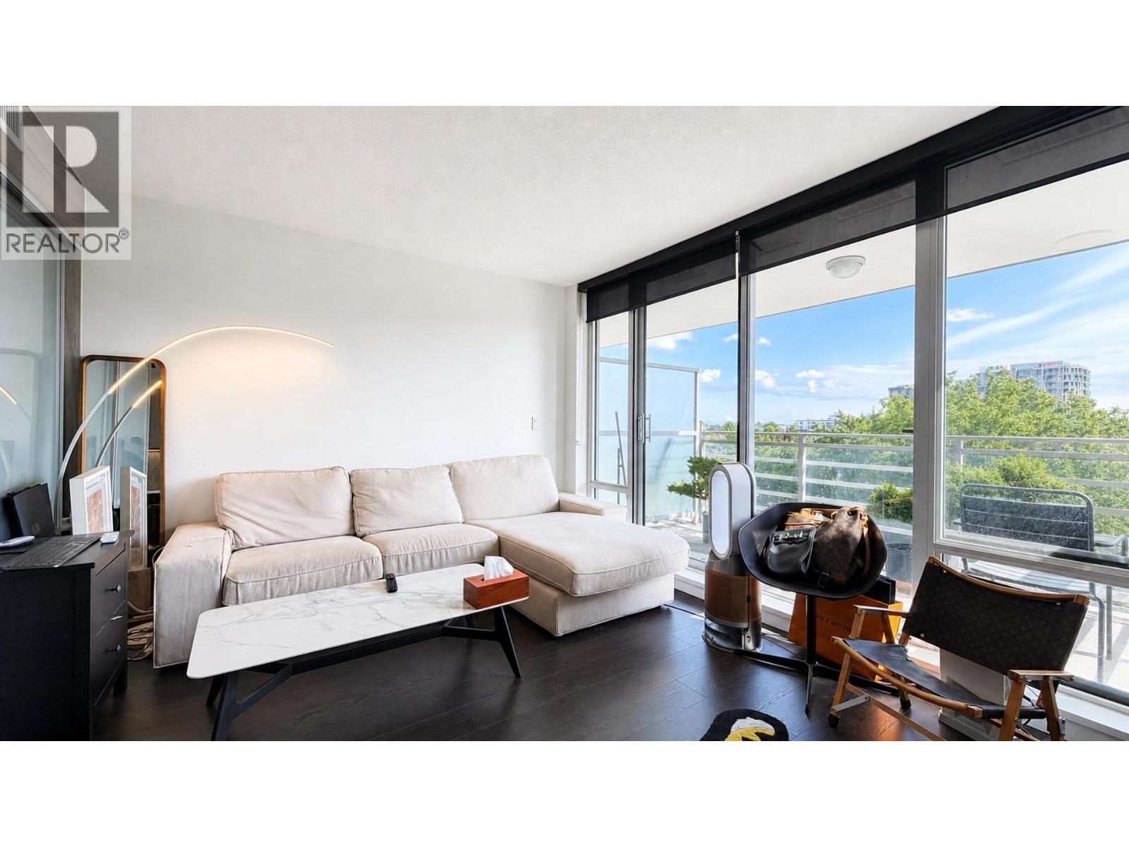 819 8800 Hazelbridge Way, Richmond, British Columbia  V6X 0S3 - Photo 2 - R3130158