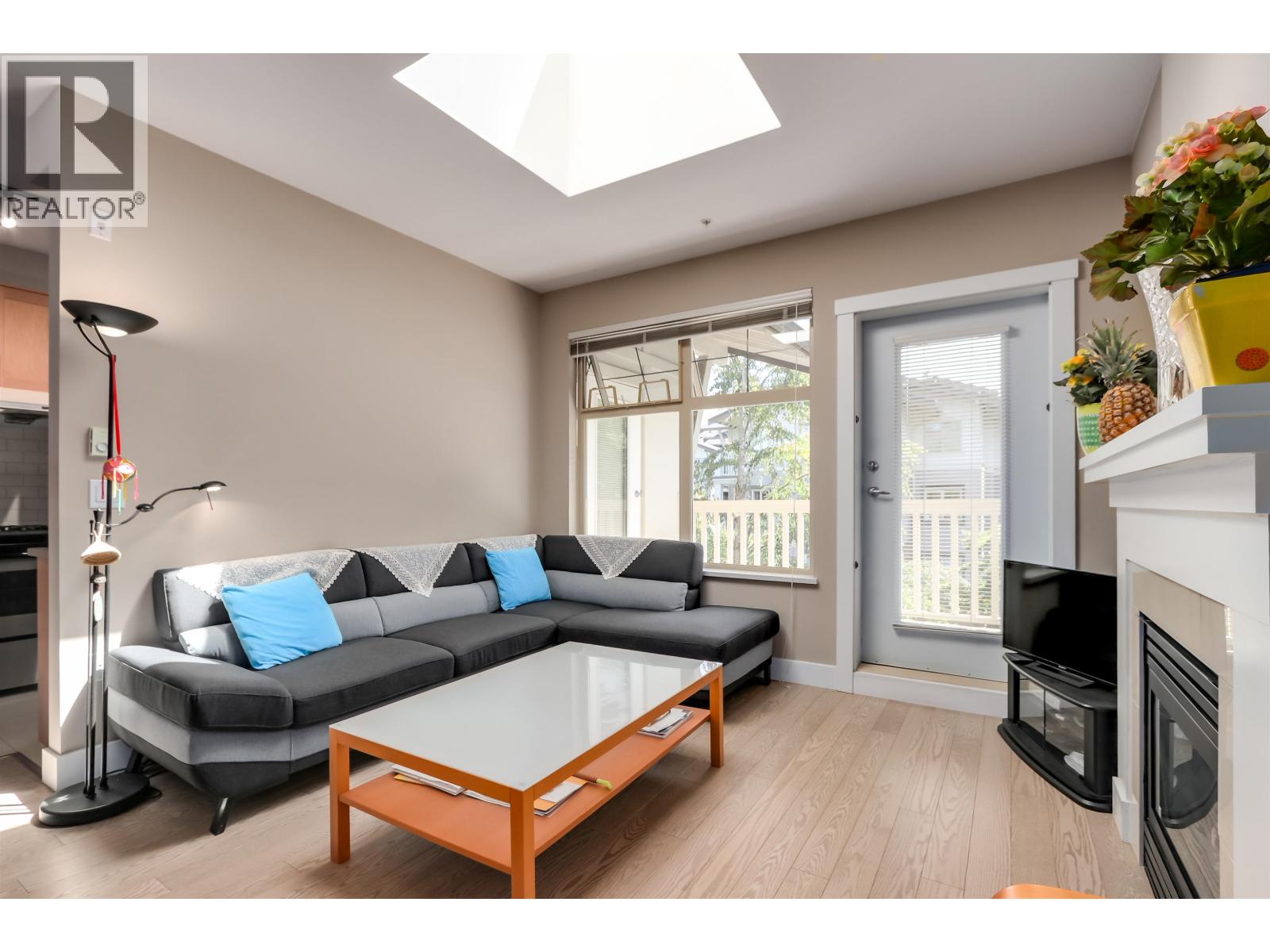 423 2083 W 33rd Avenue, Vancouver, British Columbia  V6M 4M6 - Photo 3 - R3130165