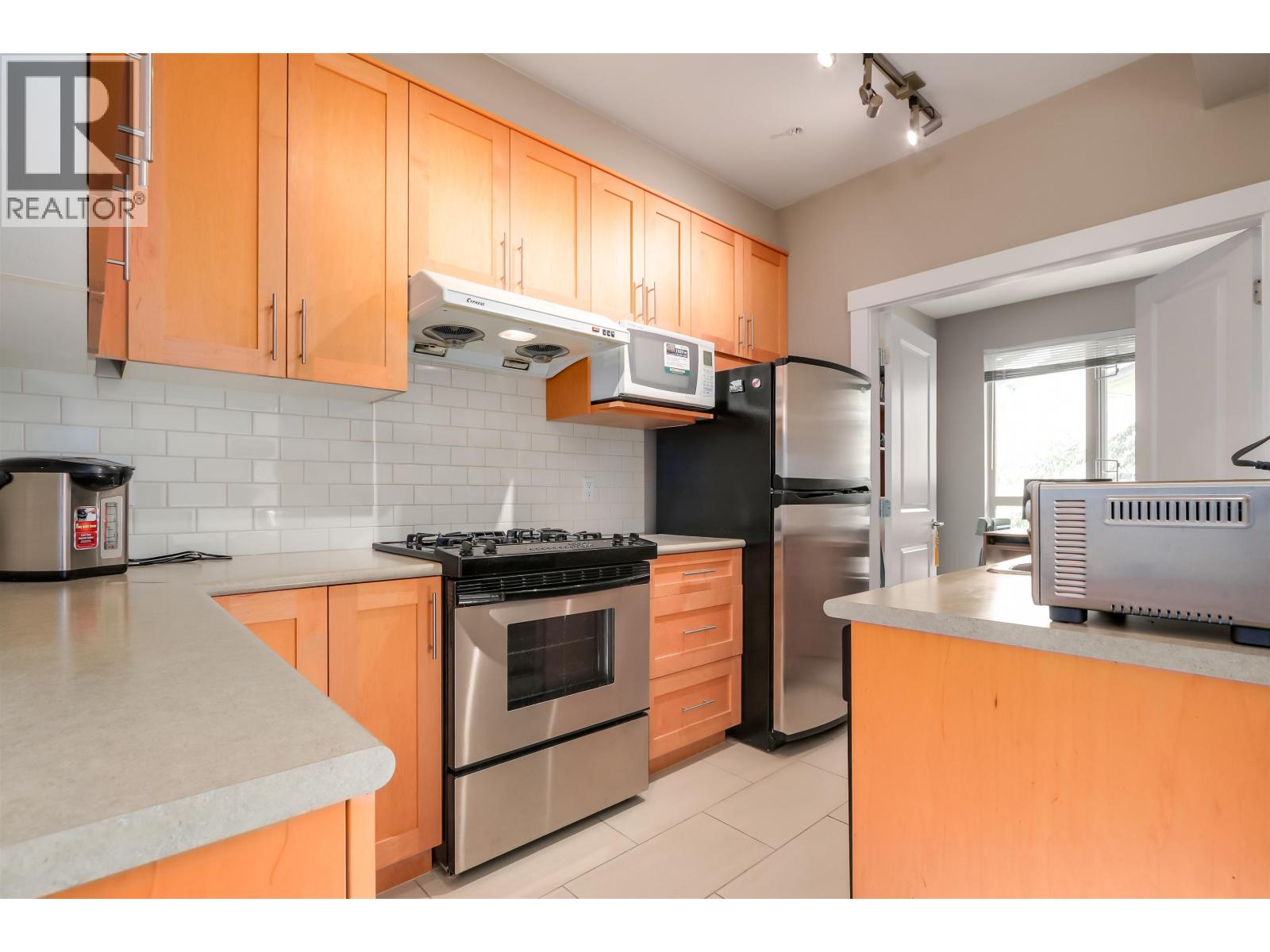 423 2083 W 33rd Avenue, Vancouver, British Columbia  V6M 4M6 - Photo 8 - R3130165