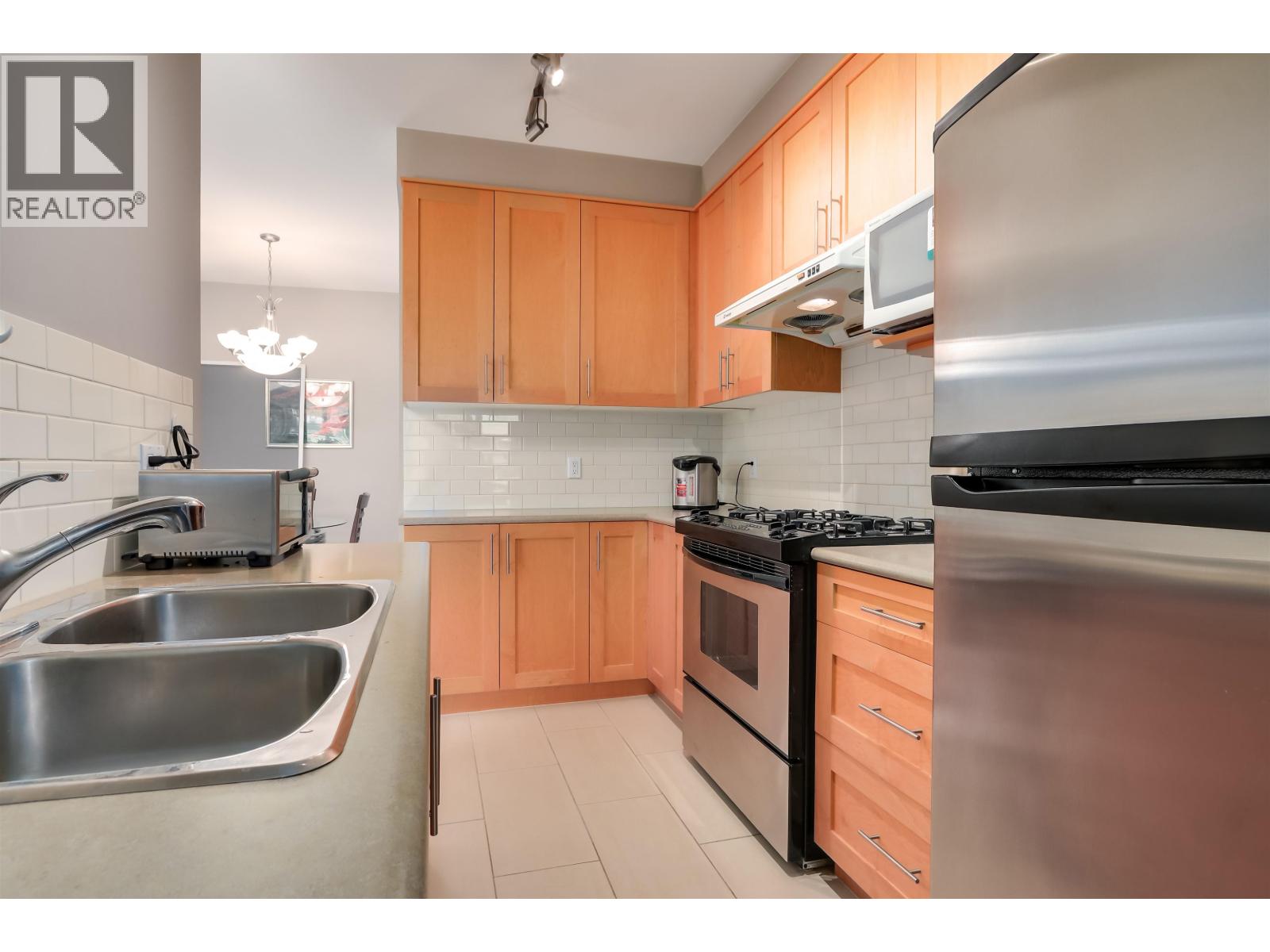 423 2083 W 33rd Avenue, Vancouver, British Columbia  V6M 4M6 - Photo 9 - R3130165