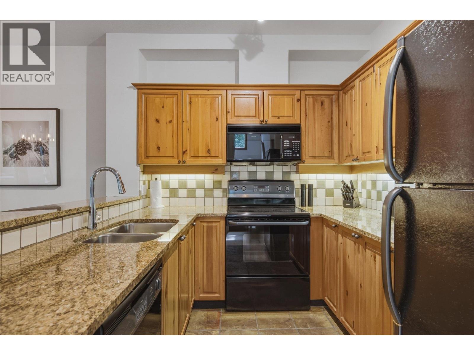 1 4668 Blackcomb Way, Whistler, British Columbia  V8E 0Z2 - Photo 14 - R3130166