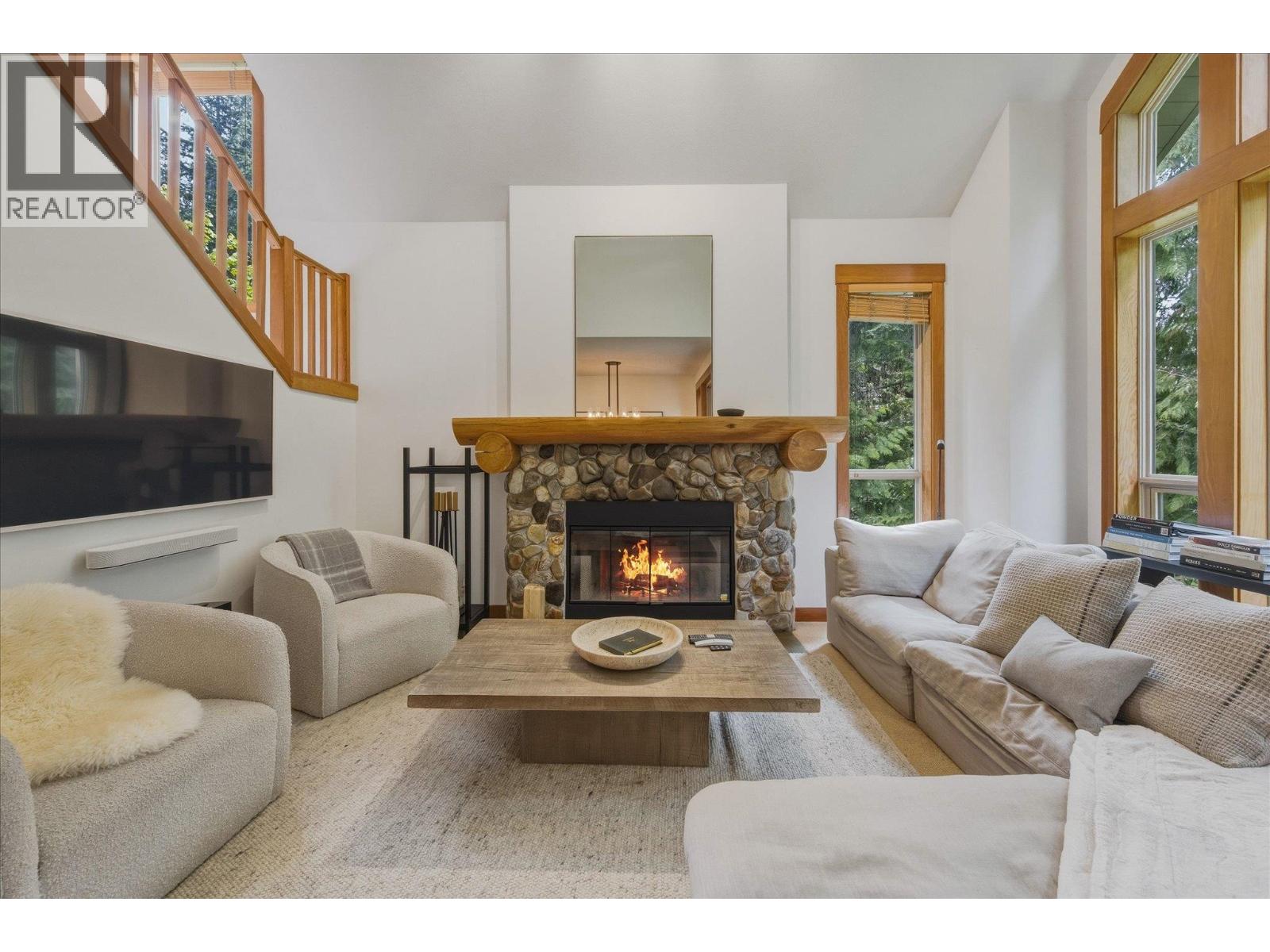 1 4668 Blackcomb Way, Whistler, British Columbia  V8E 0Z2 - Photo 3 - R3130166
