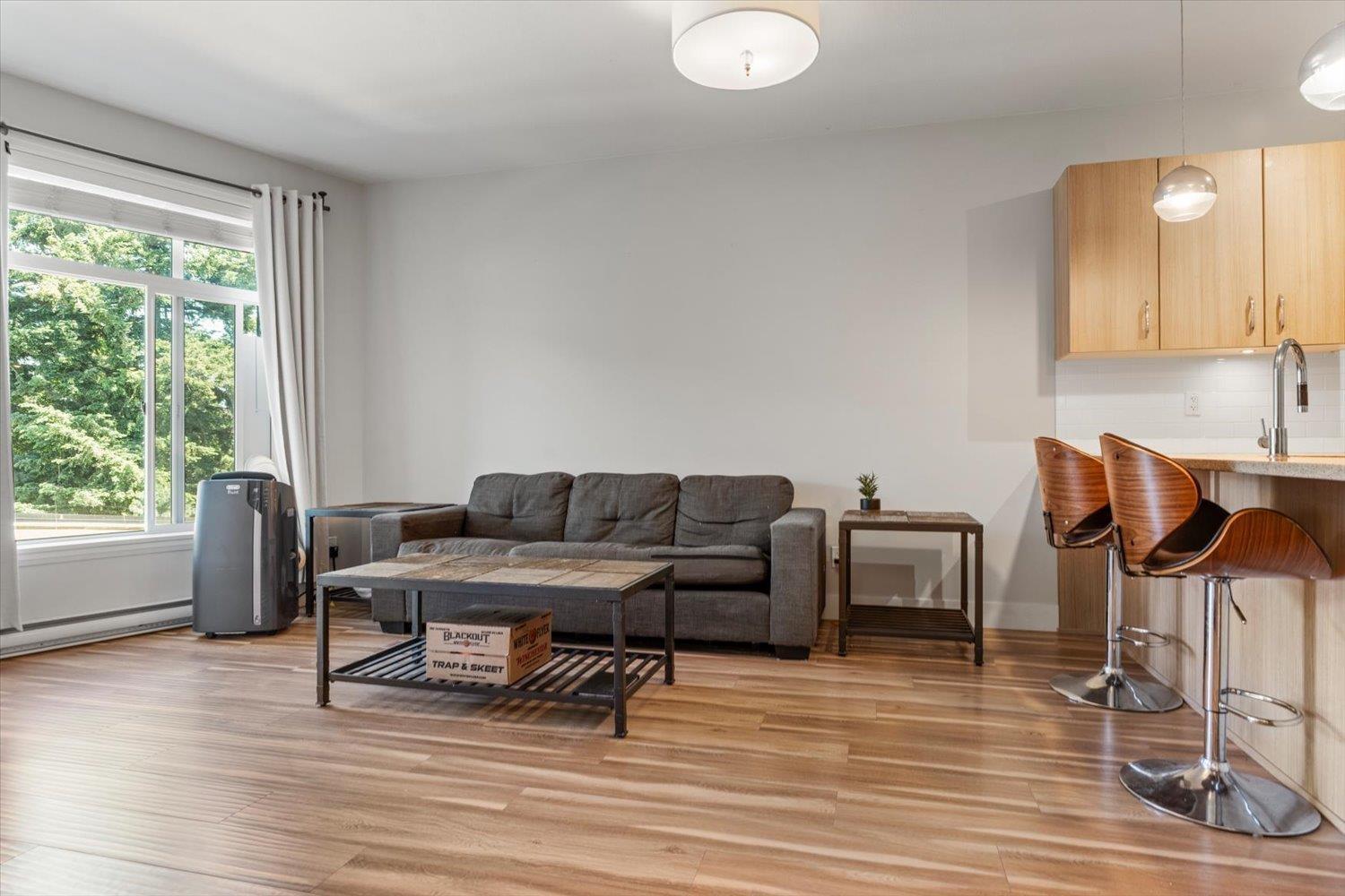301 45389 Chehalis Drive, Garrison Crossing, Chilliwack, British Columbia  V2R 0T9 - Photo 7 - R3130020