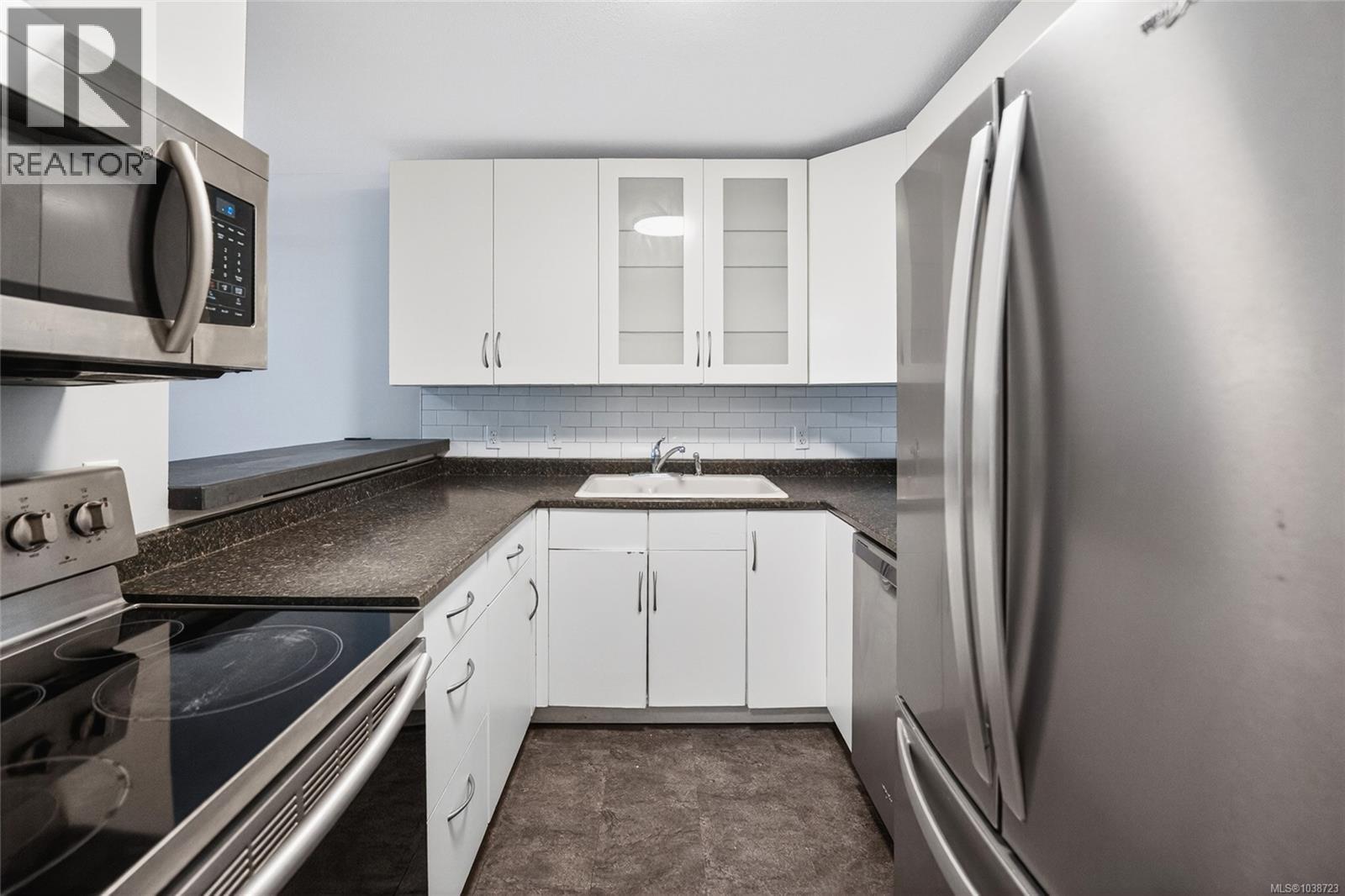204 481 Kennedy St, Nanaimo, British Columbia  V9R 2J4 - Photo 7 - 1038723